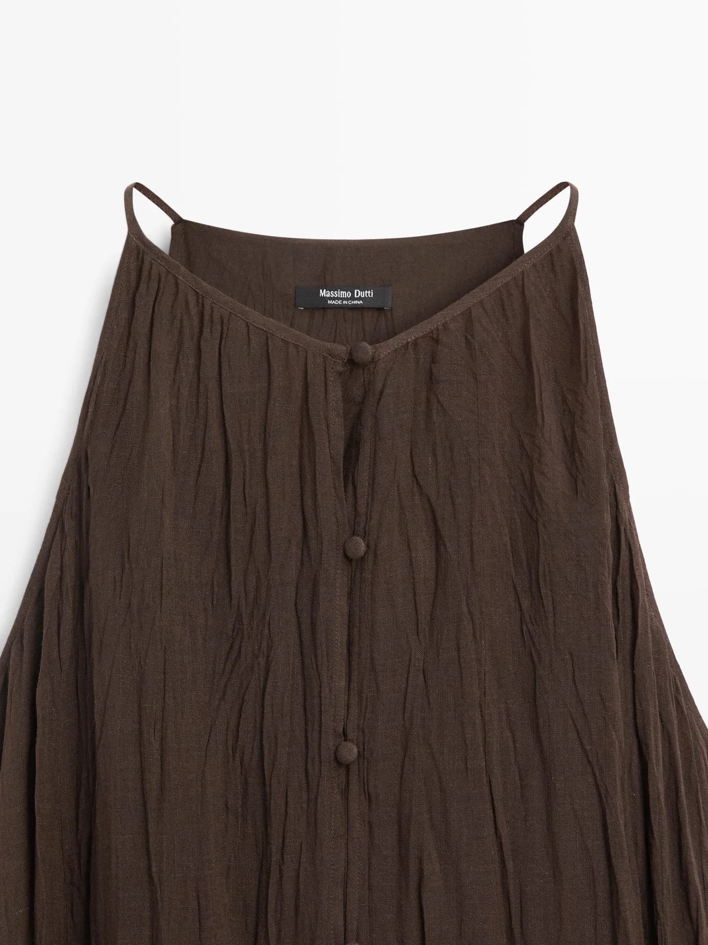 Свободное платье средней длины на пуговицах. - фото 7