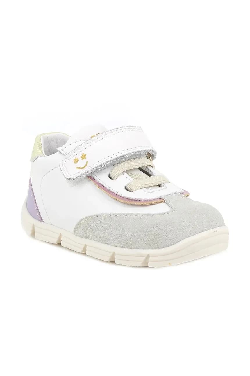 Детские кожаные кроссовки