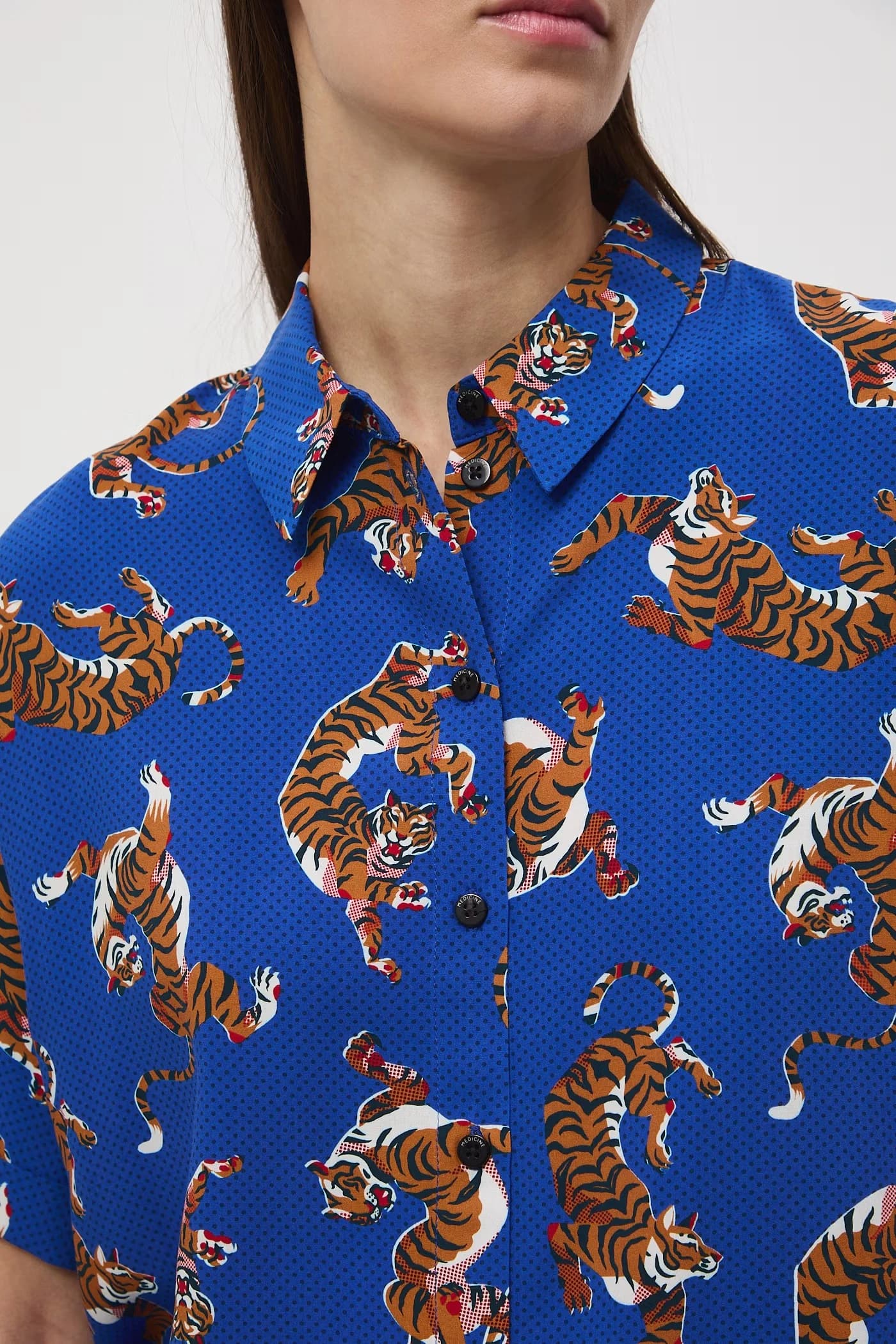 Женская рубашка из вискозы - фото 5