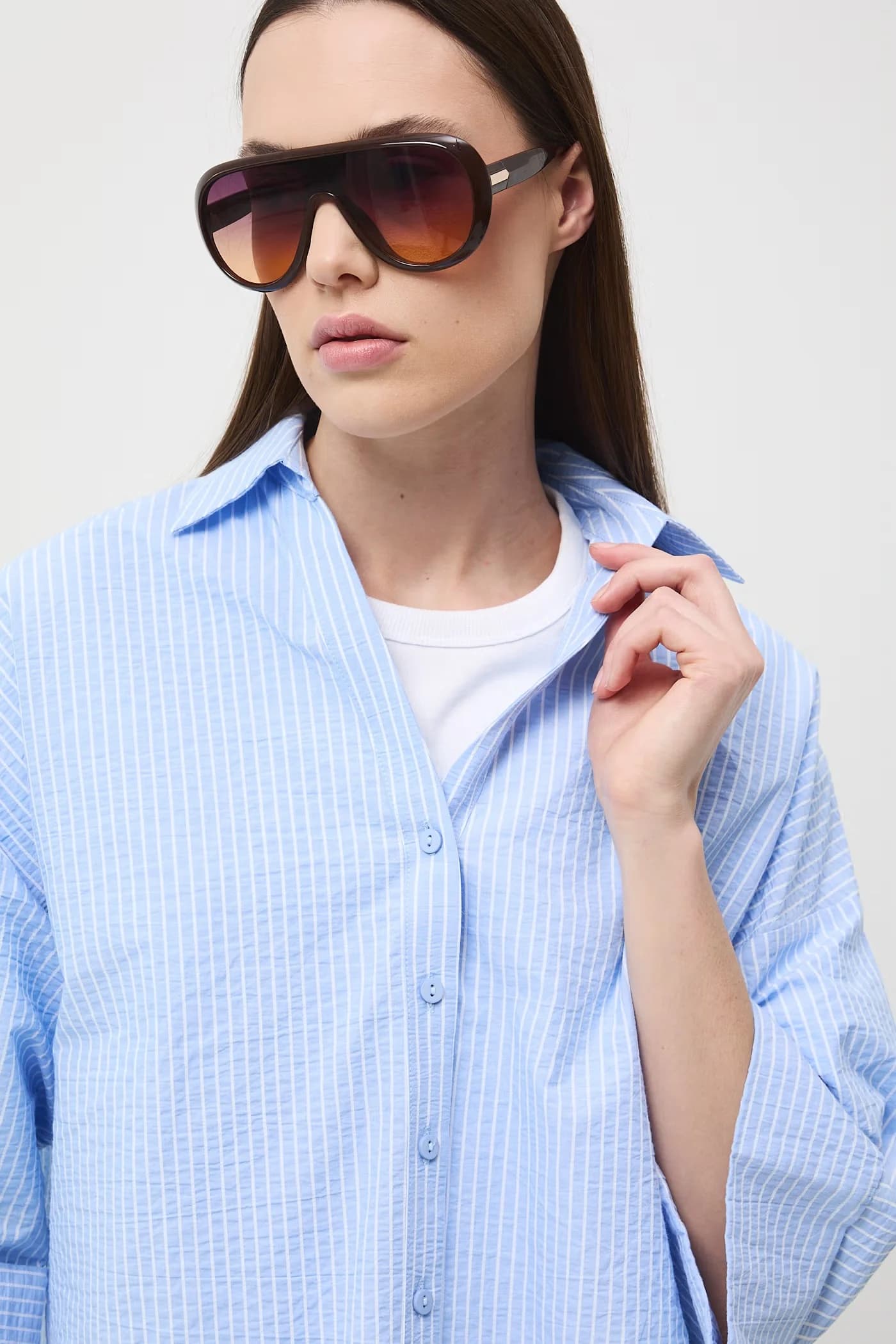 Женская хлопковая рубашка с эластаном - фото 4