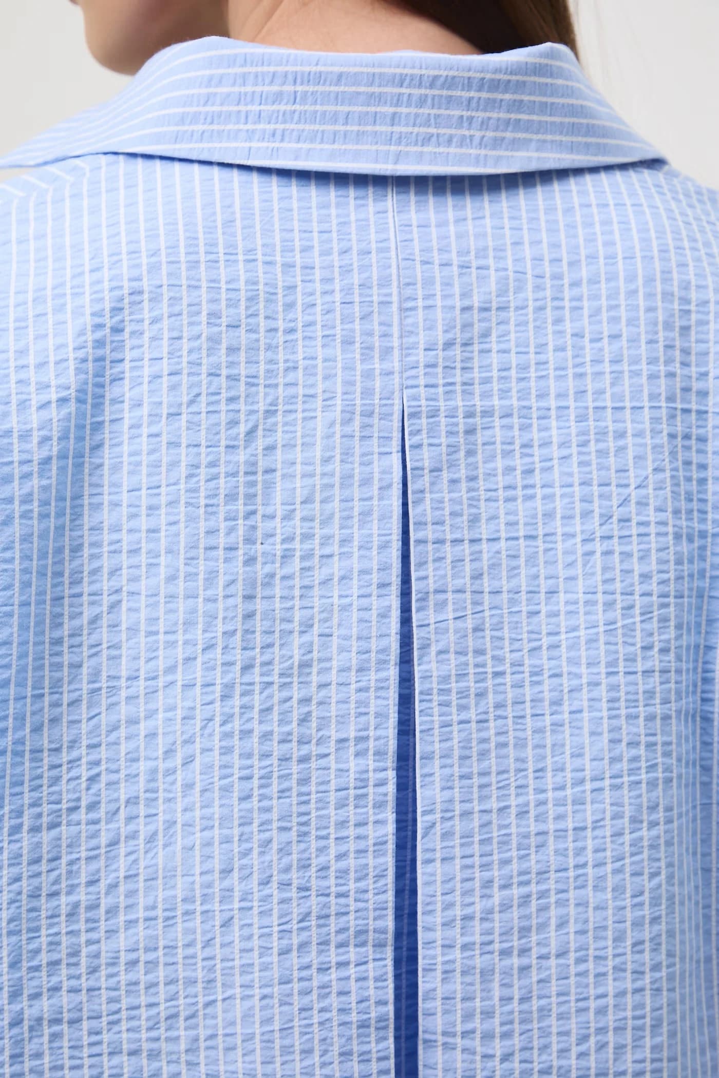 Женская хлопковая рубашка с эластаном - фото 5