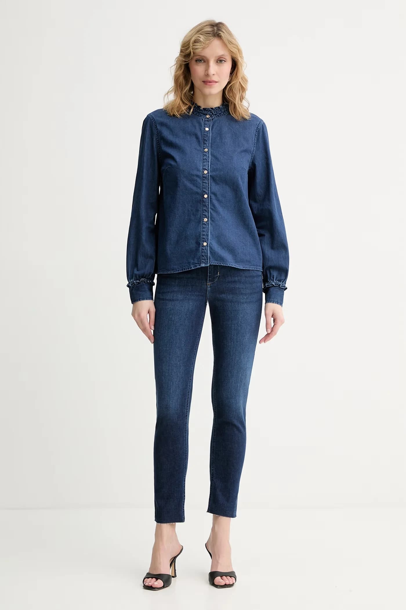 Женская джинсовая рубашка - фото 2