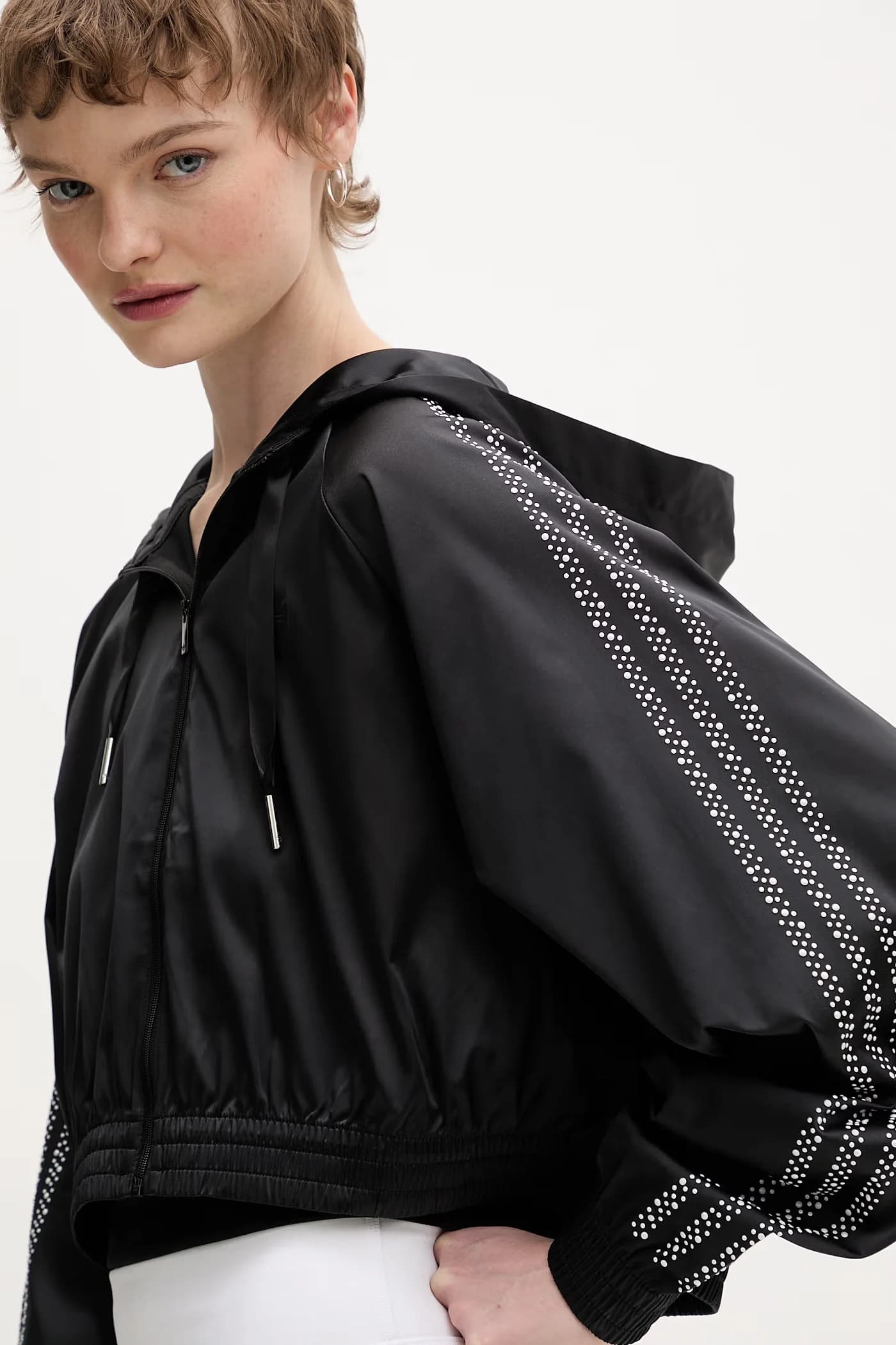 Жемчужная женская толстовка на молнии - фото 4