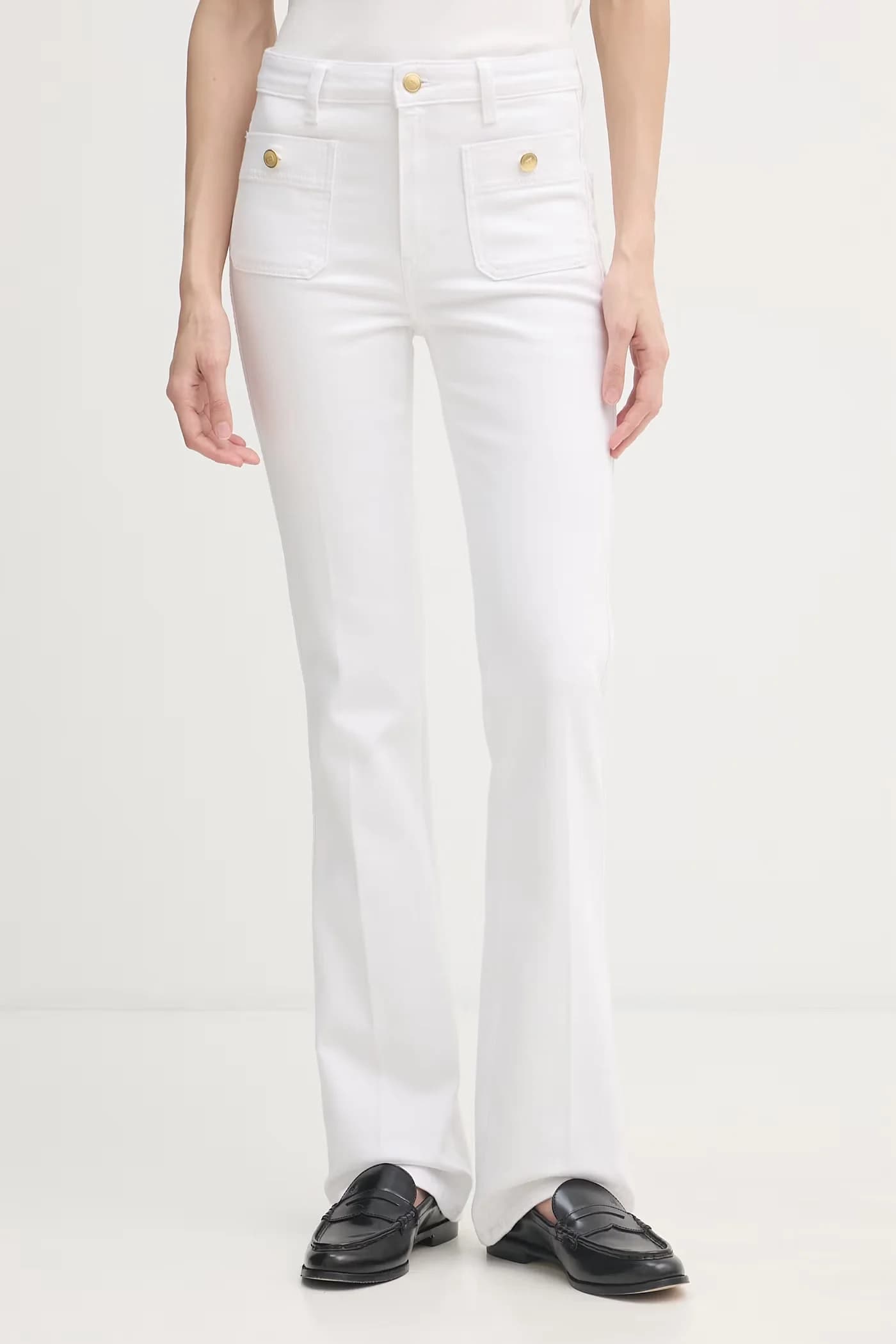 Женские джинсы-клеш