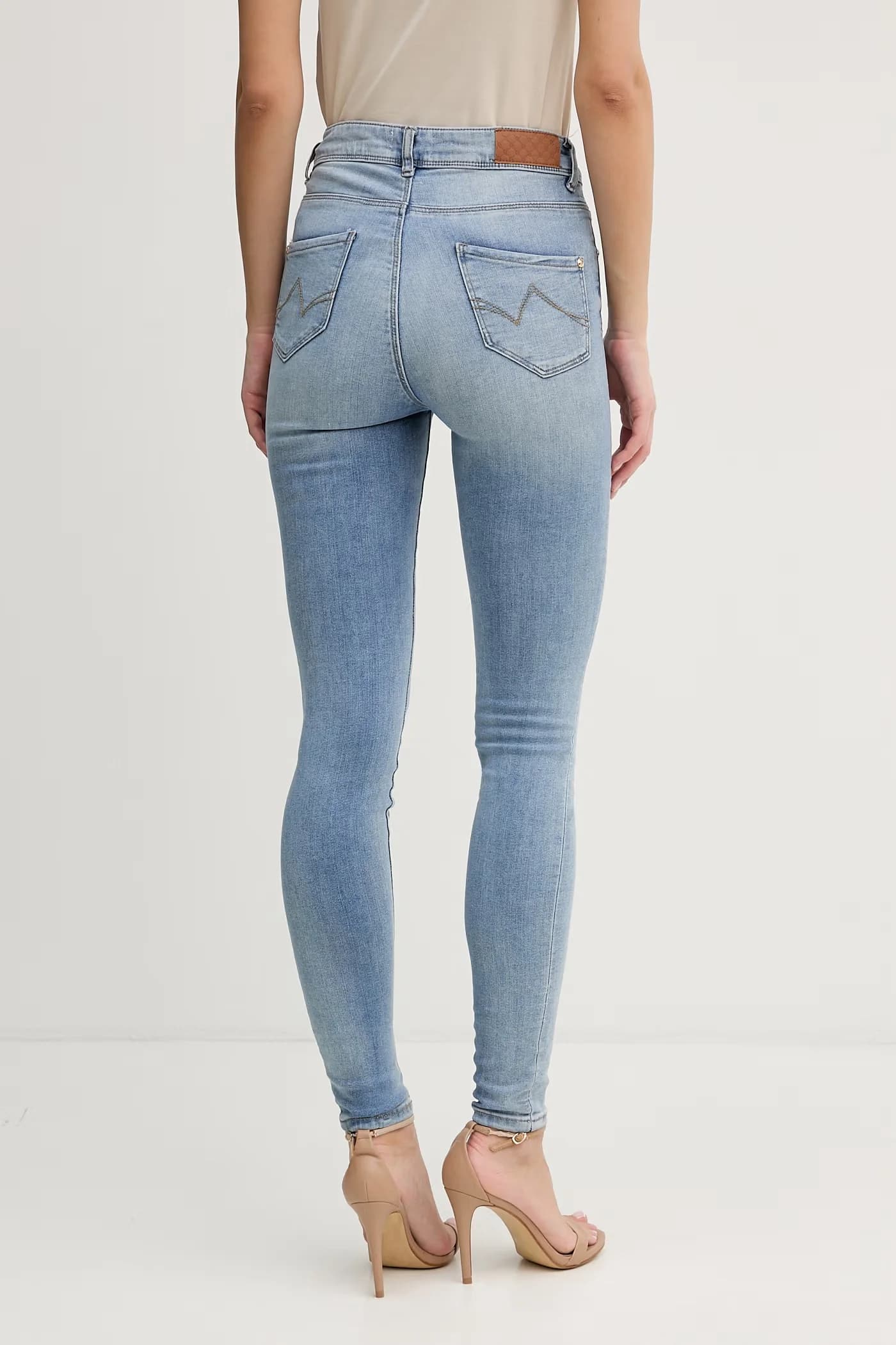 Женские джинсы скинни - фото 3