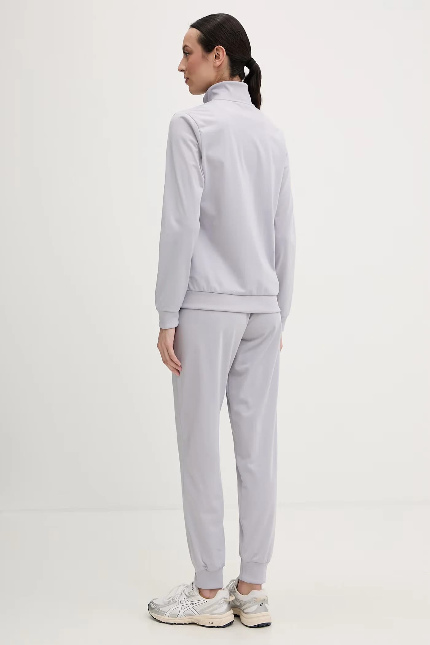 Женский спортивный костюм из полиэстера - фото 3