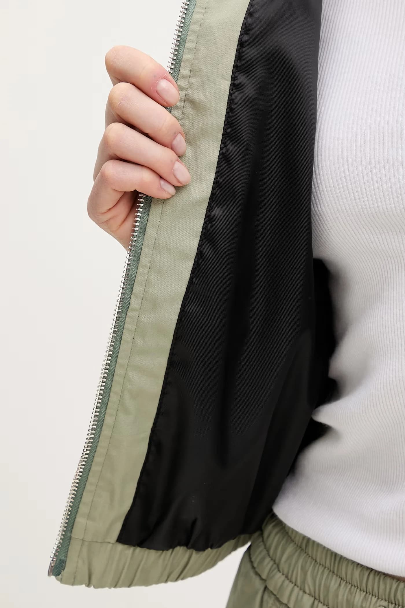 Женский хлопковый бомбер - фото 6