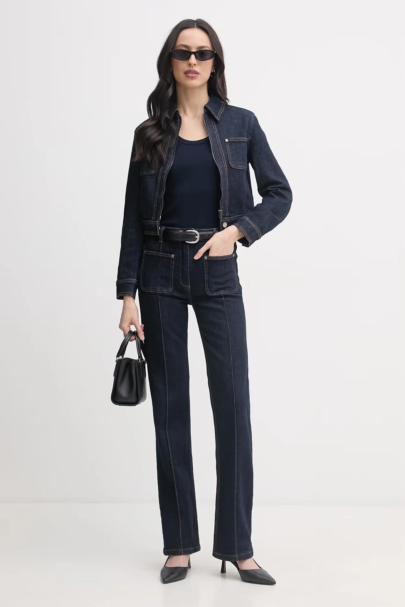 Женская джинсовая куртка из хлопка с эластаном - фото 2