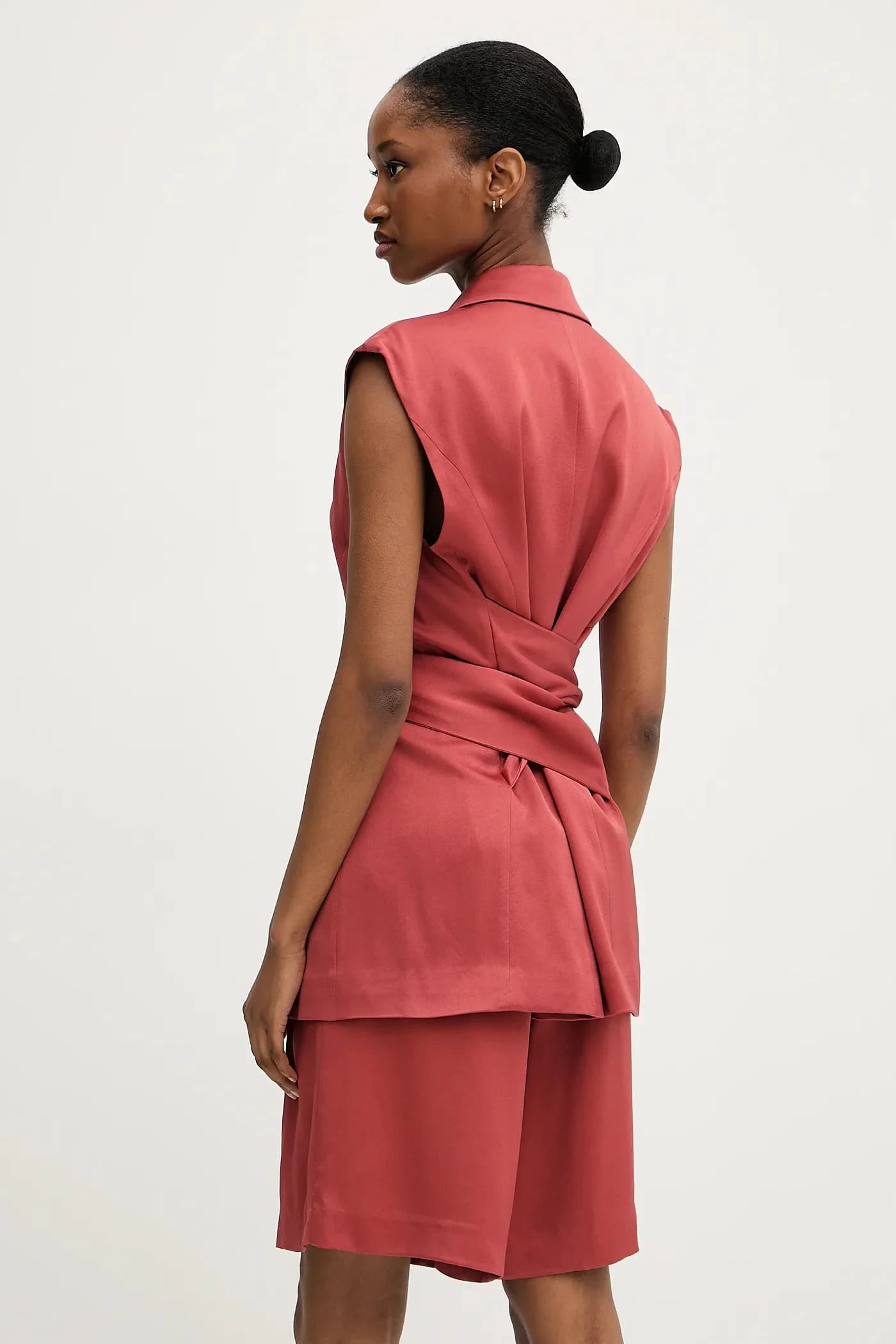 Жилет - фото 3