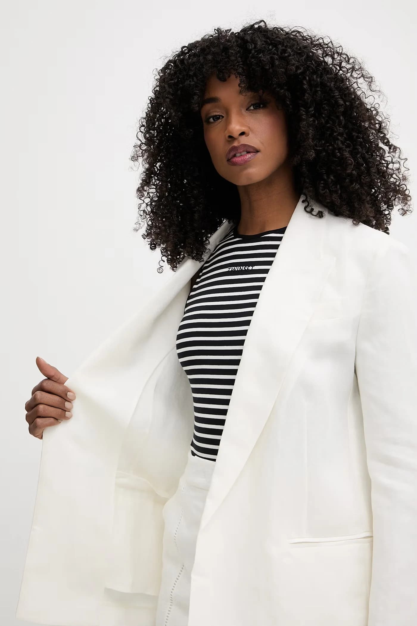 Женская льняная куртка - фото 6