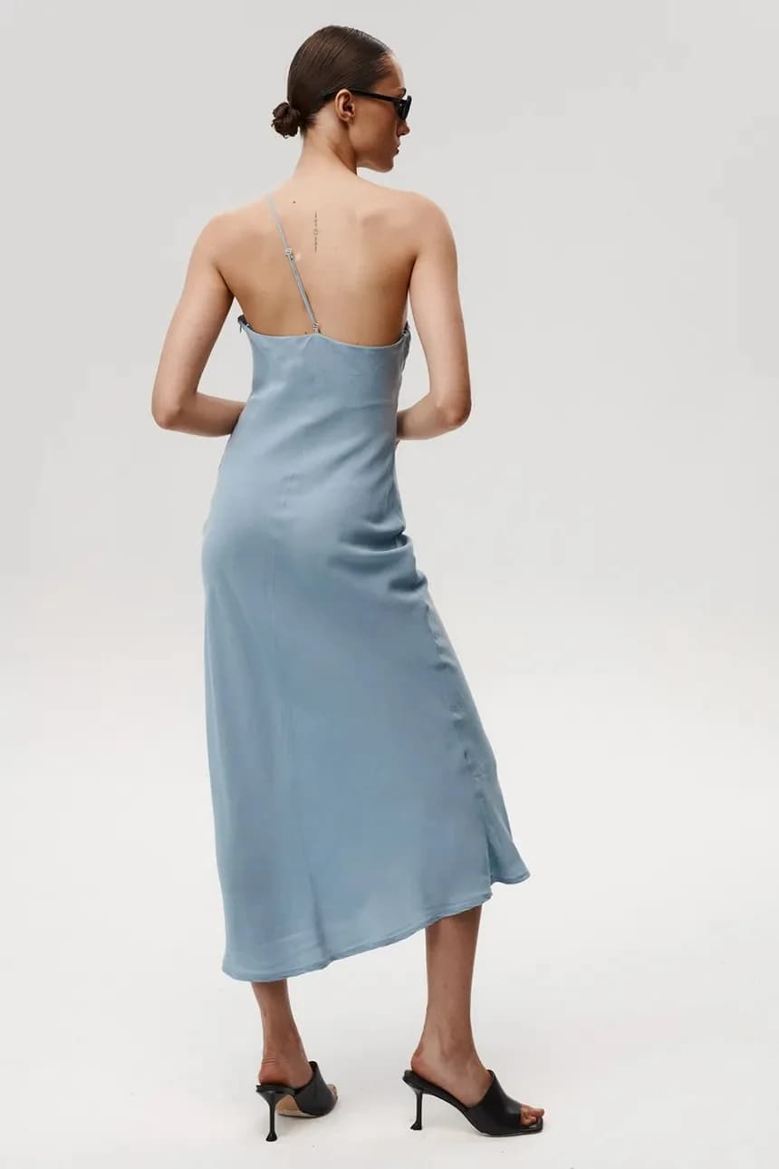 Платье под солнцем - фото 2