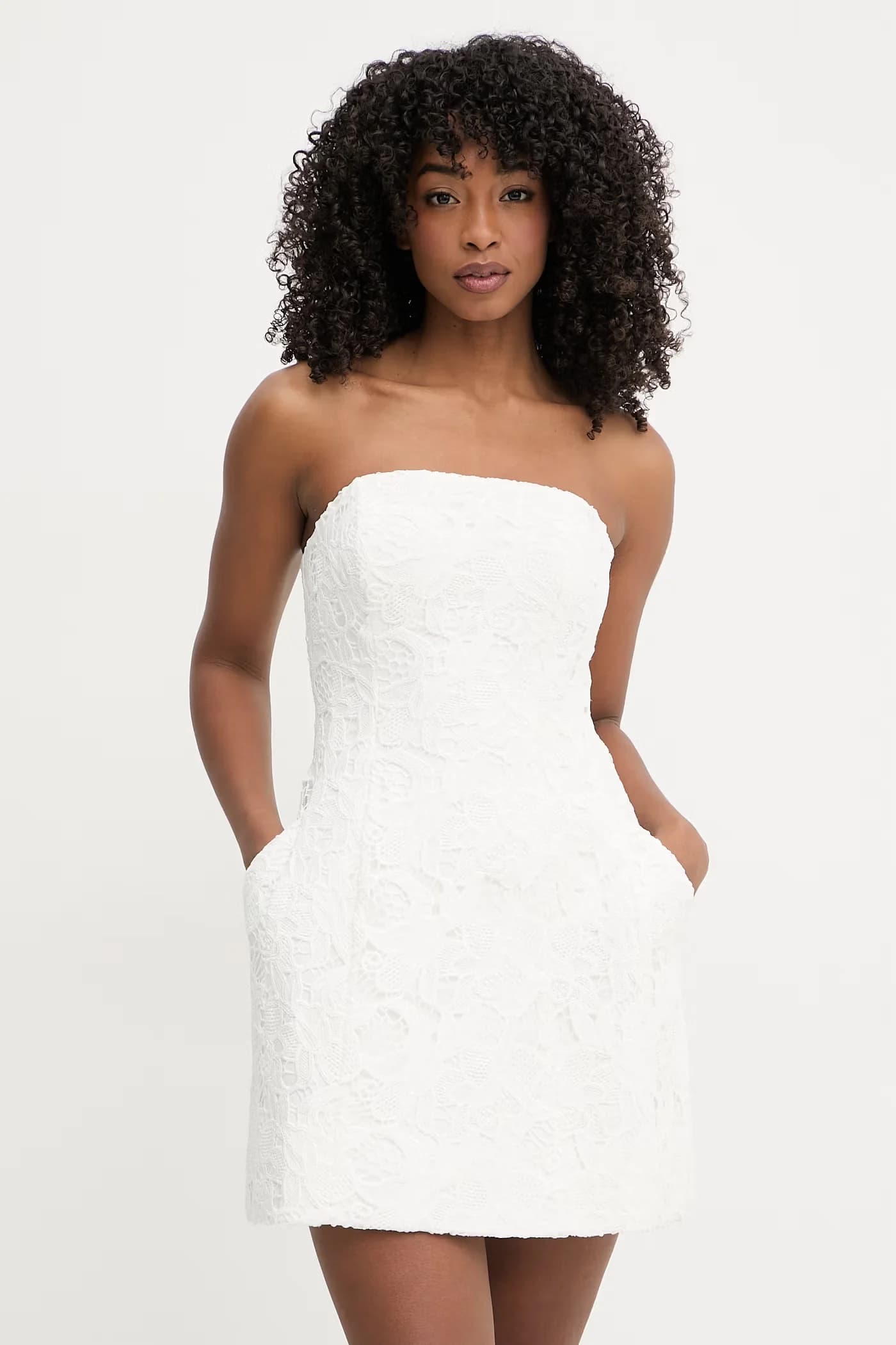 Кружевное корсетное платье