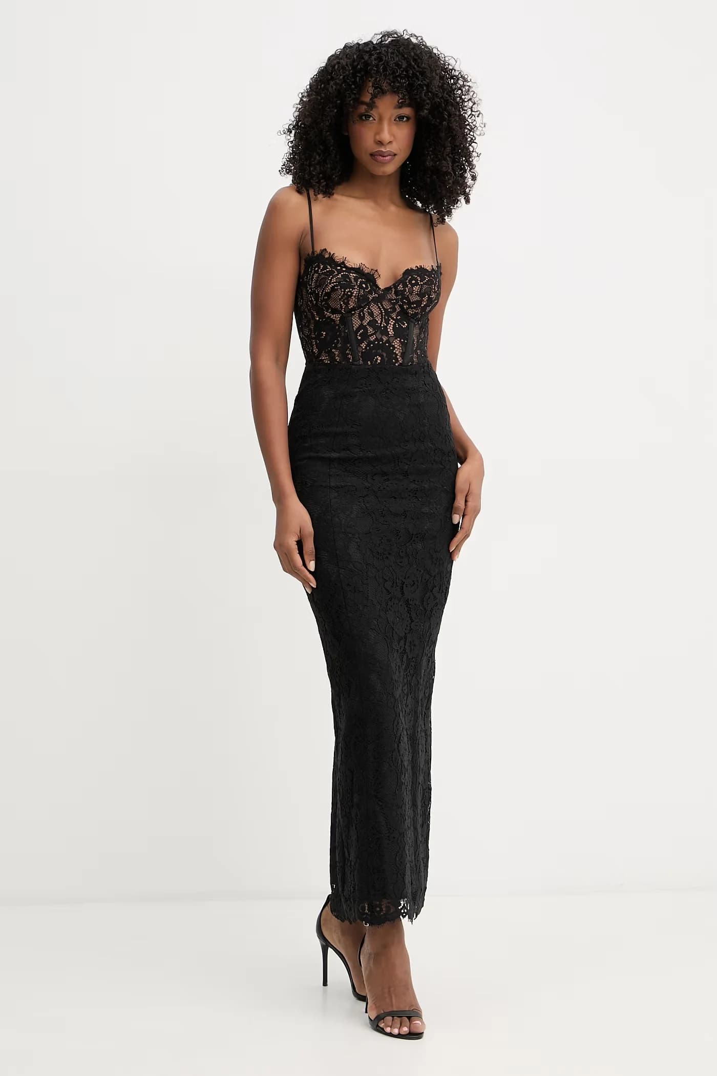 Кружевное корсетное платье