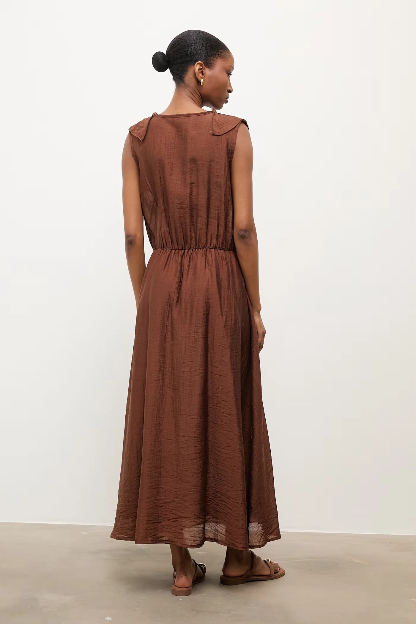 Летнее платье с лиоцеллом - фото 3