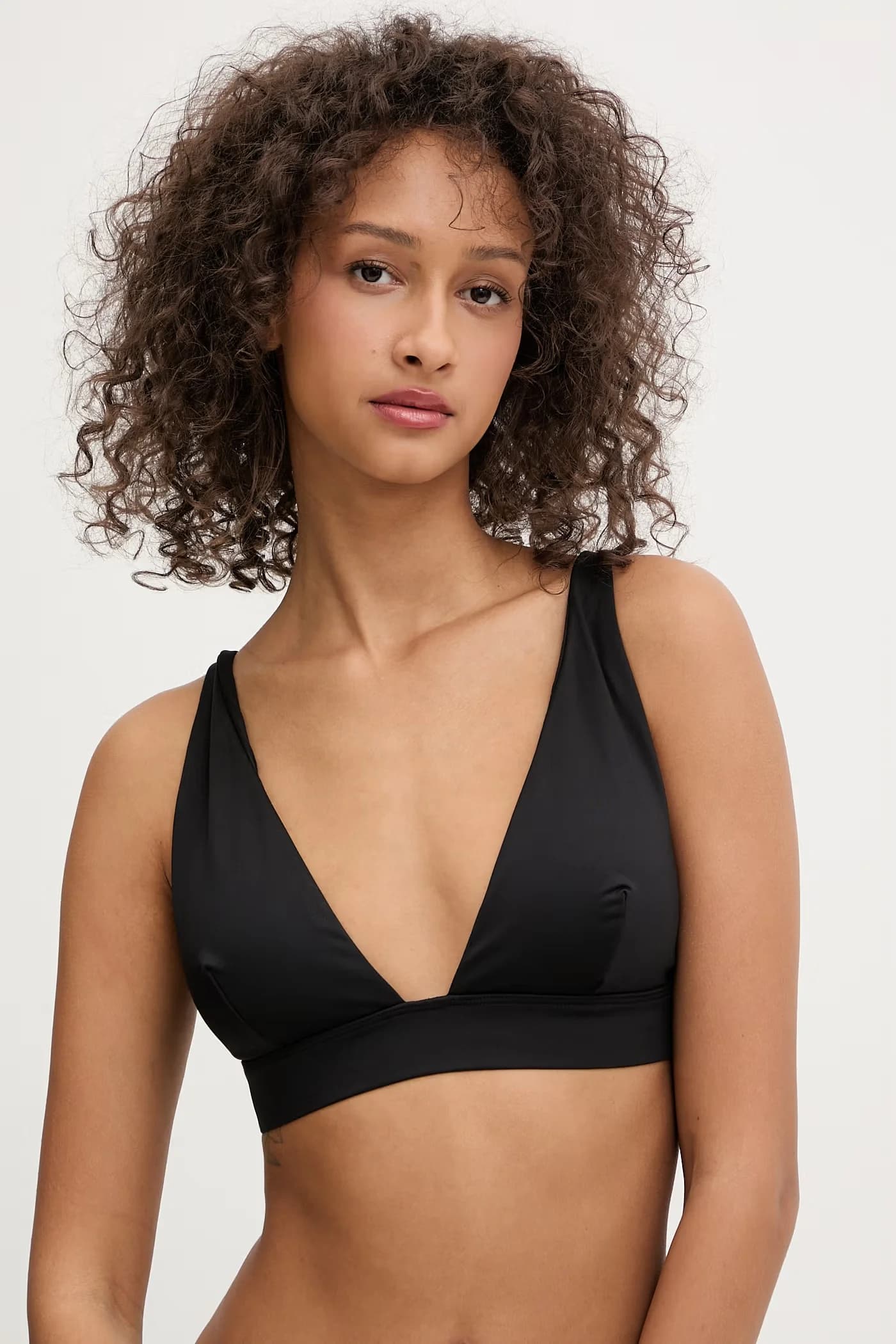 Женский бюстгальтер для плавания