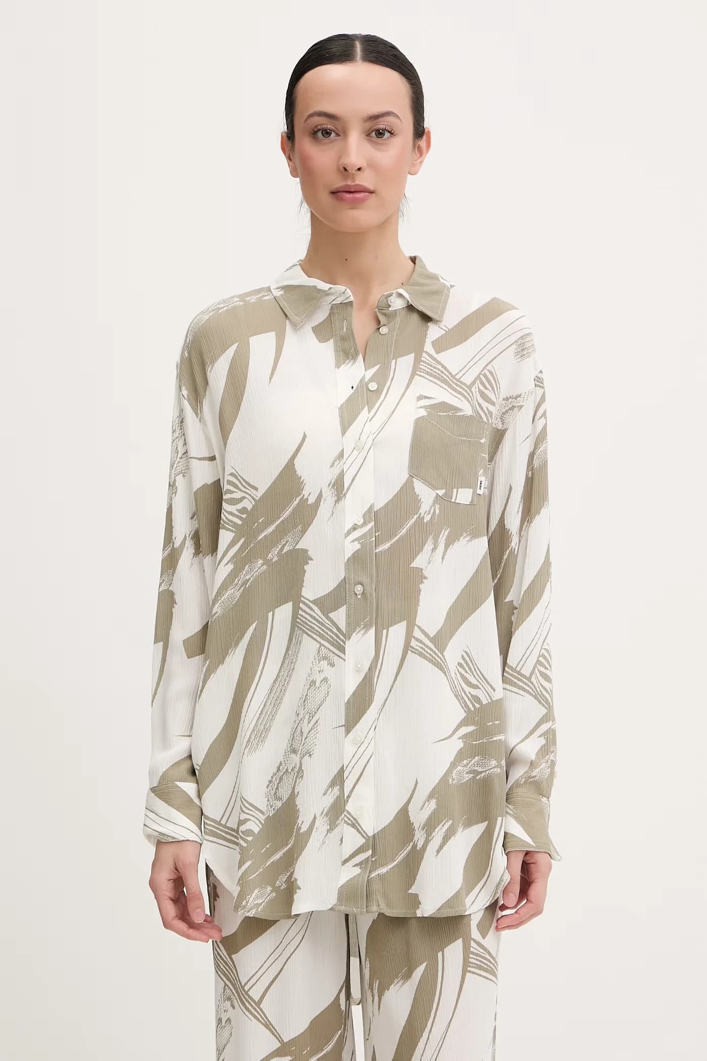 Женская пляжная рубашка