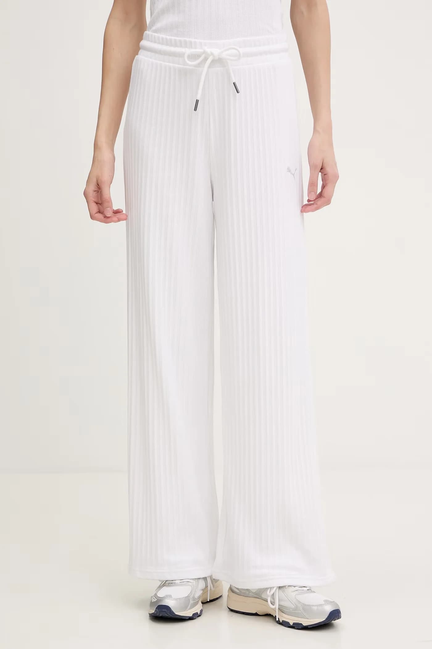 Комфортные женские спортивные штаны