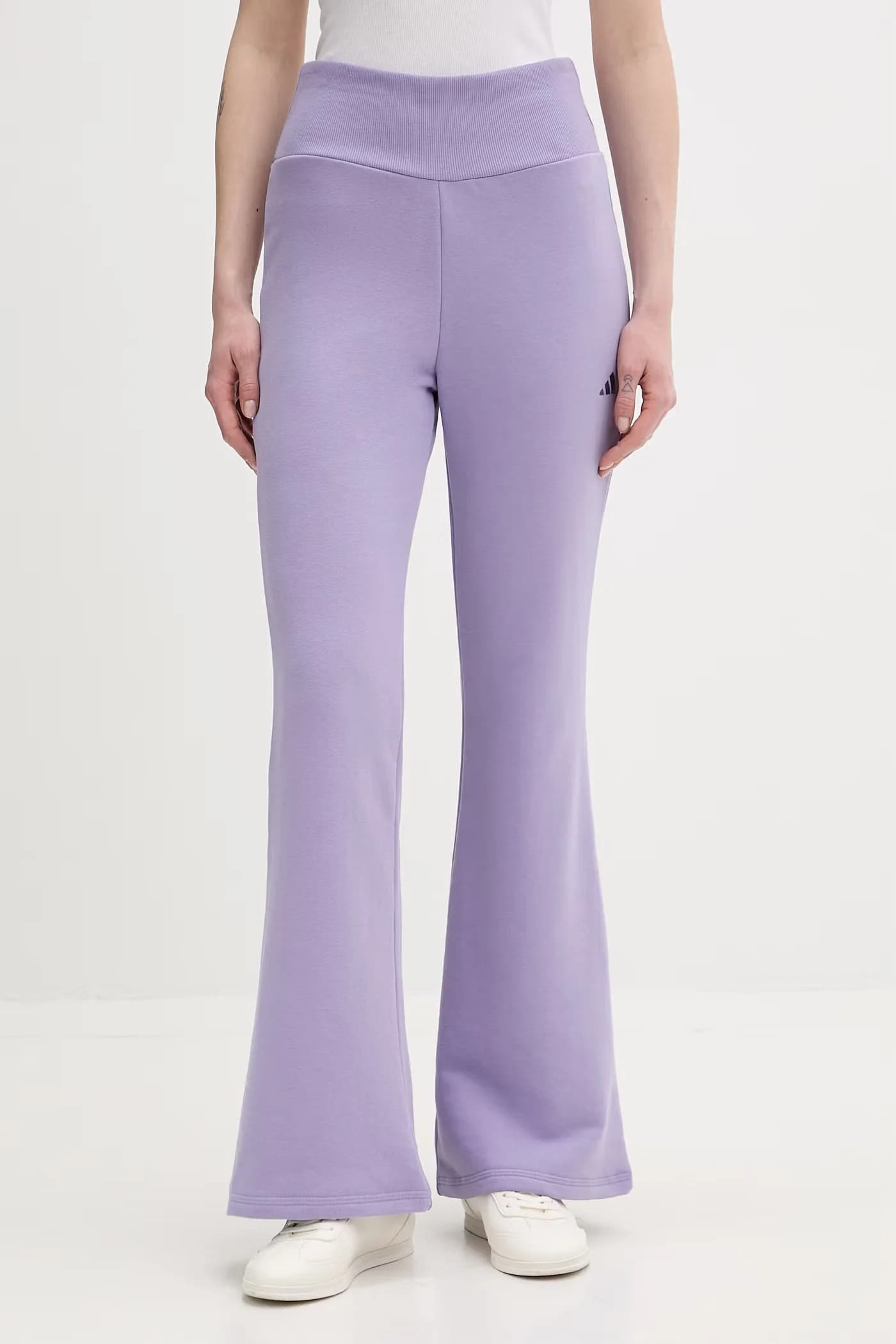 Женские спортивные штаны