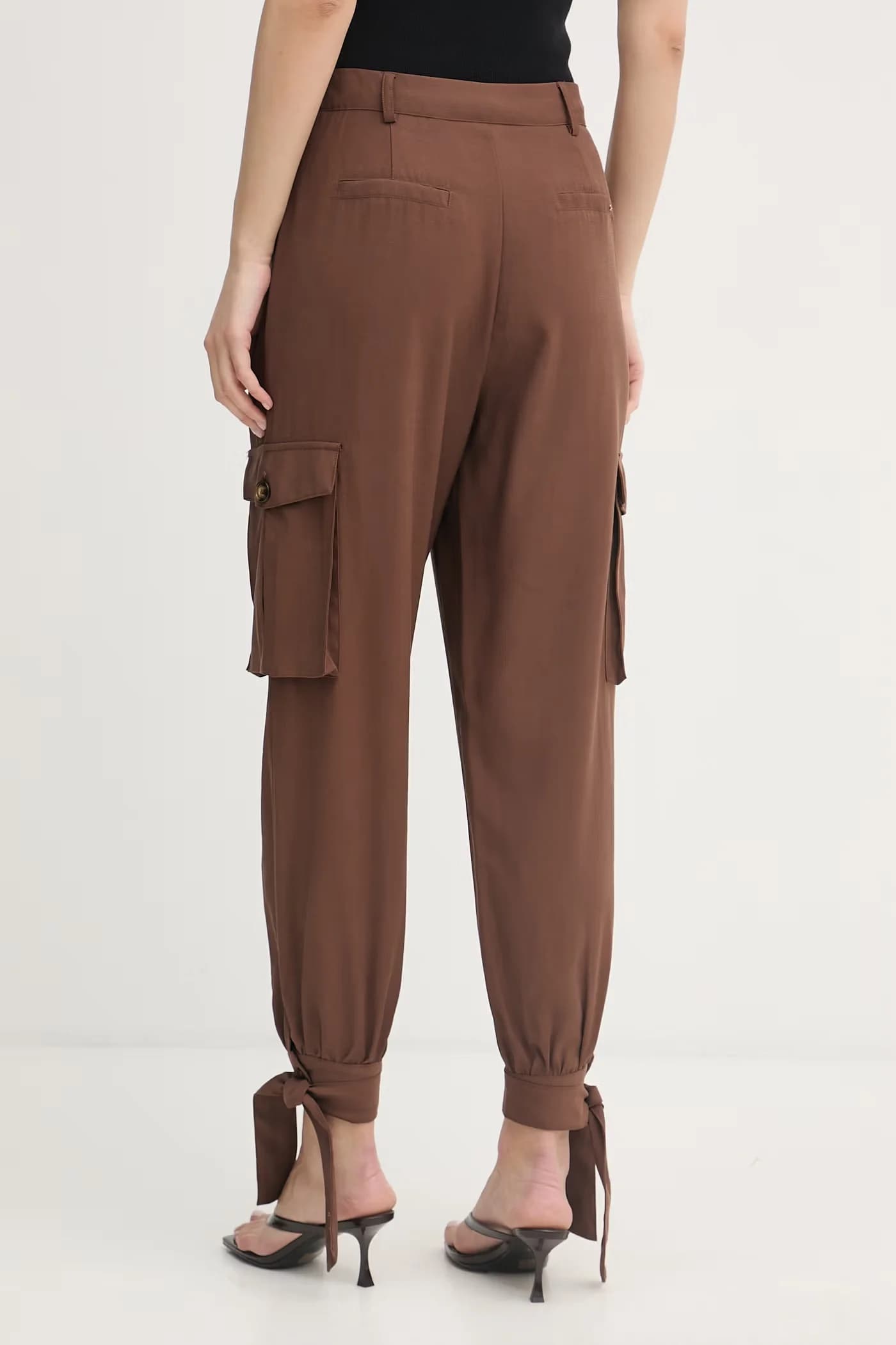 Женские брюки карго из вискозы - фото 3