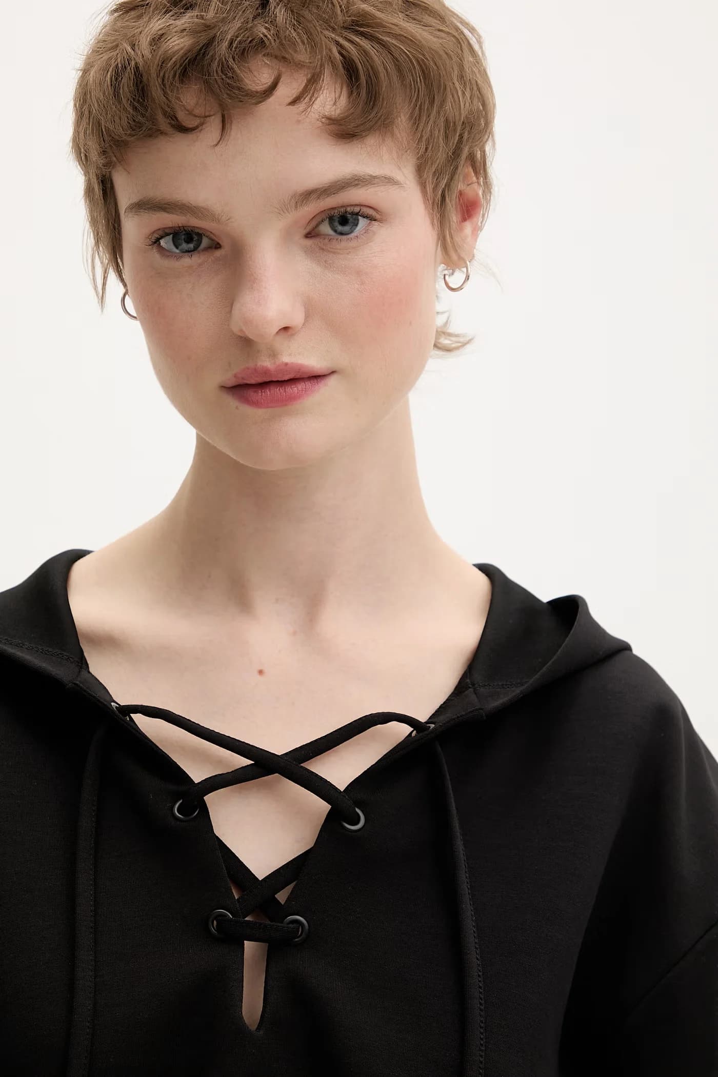 Женская хлопковая толстовка черная для женщин - фото 4