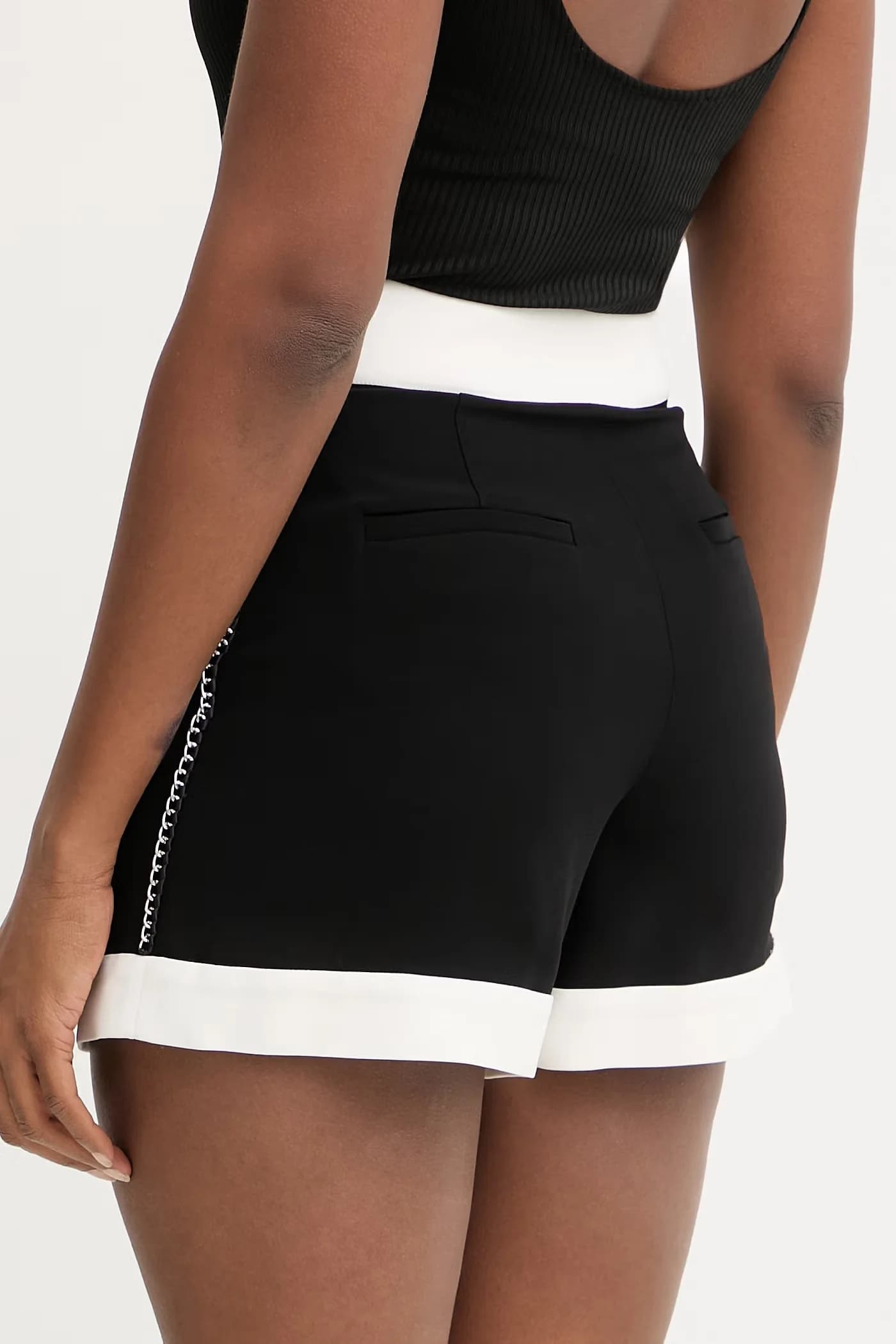 Женские шорты - фото 3