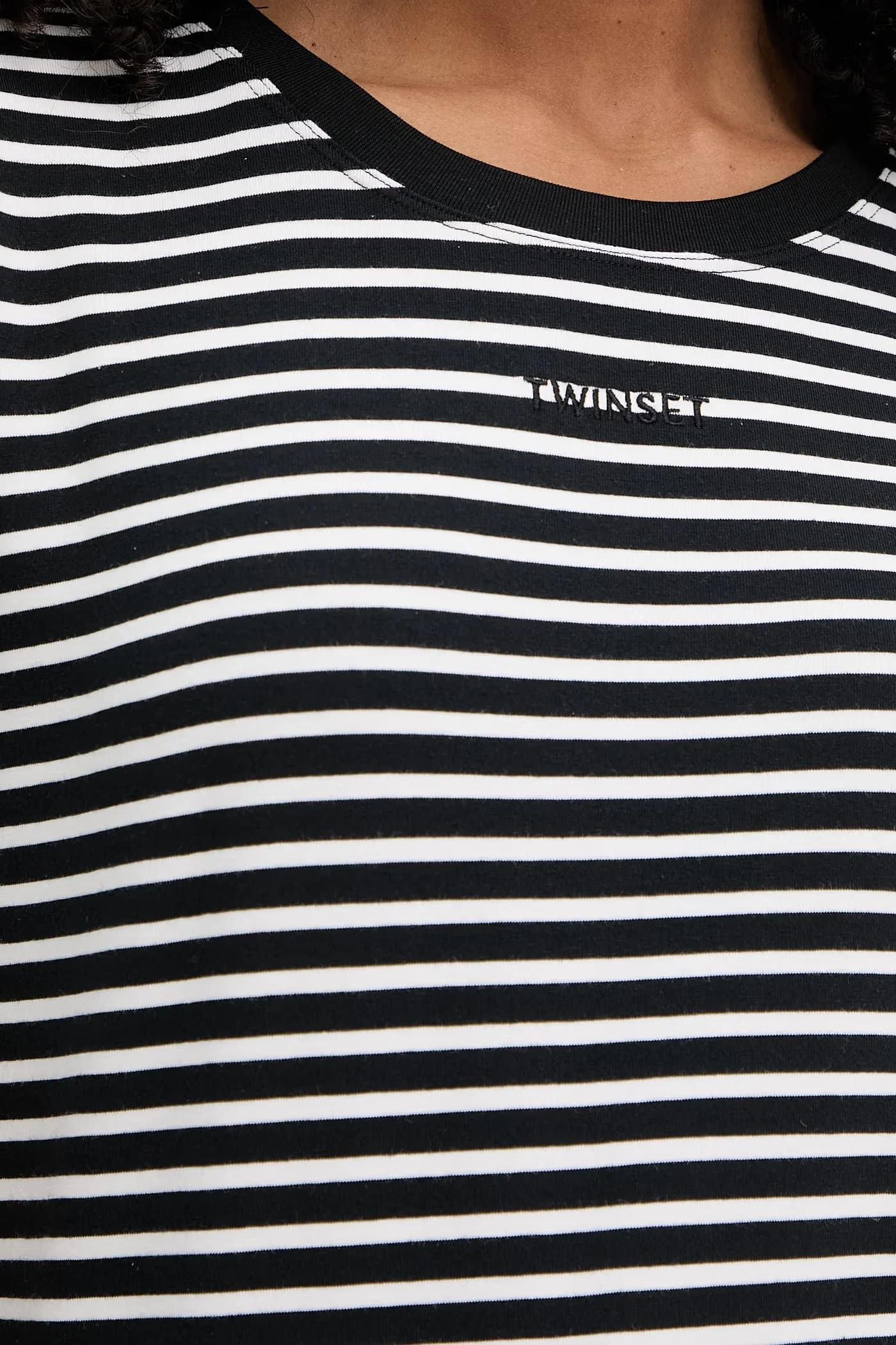 Женская хлопковая футболка с эластаном черная для женщин - фото 5