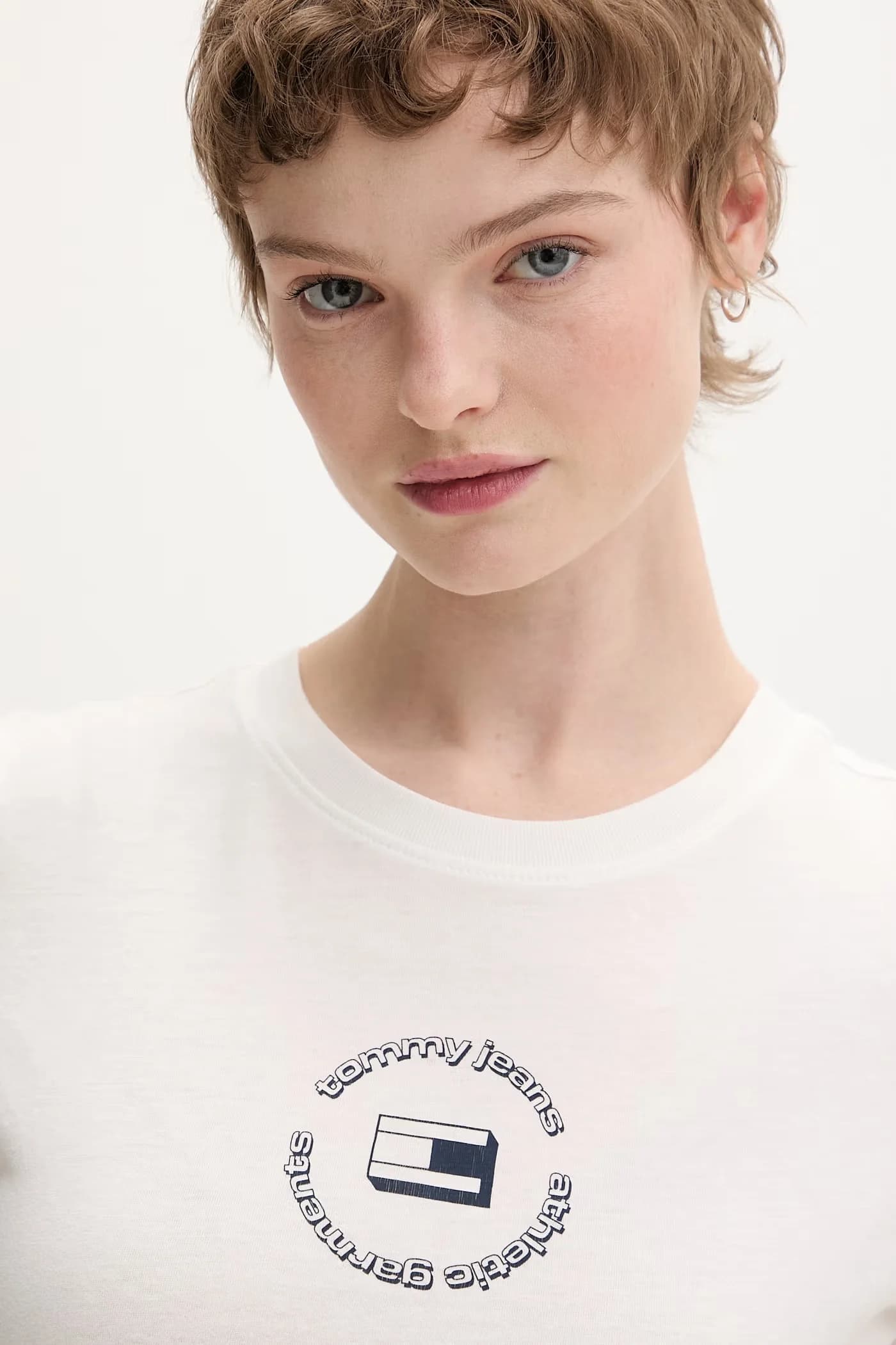 Базовая женская хлопковая футболка белая для женщин - фото 4