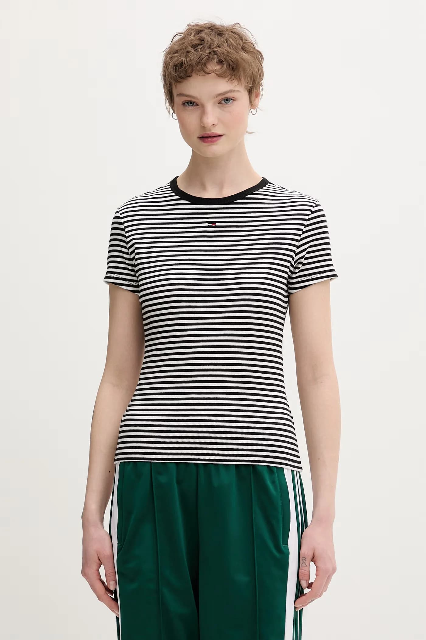 Базовая женская футболка из хлопка с эластаном, 2 пары - фото 2