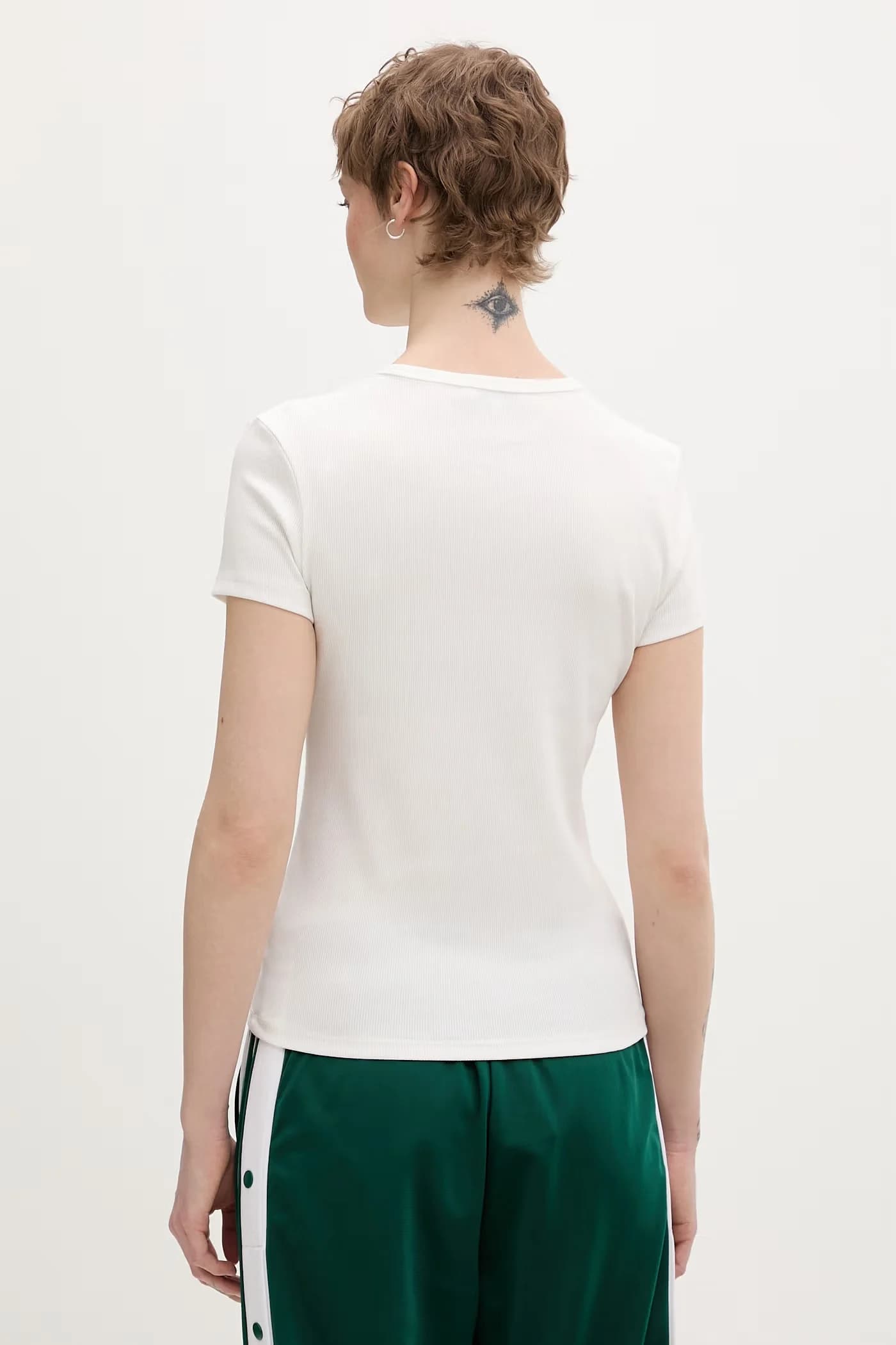 Базовая женская футболка из хлопка с эластаном, 2 пары - фото 4