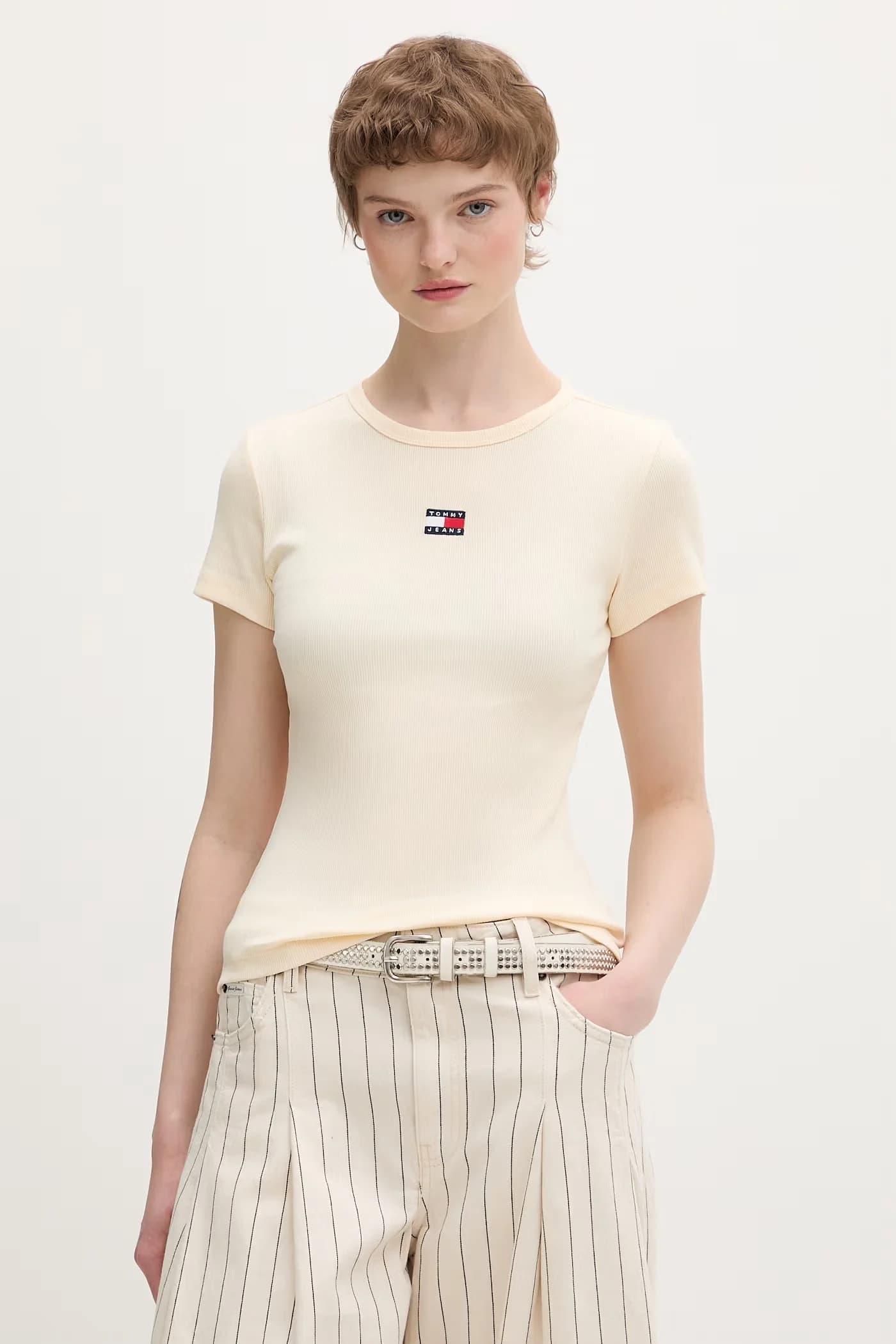 Женская хлопковая футболка с эластаном бежевая для женщин