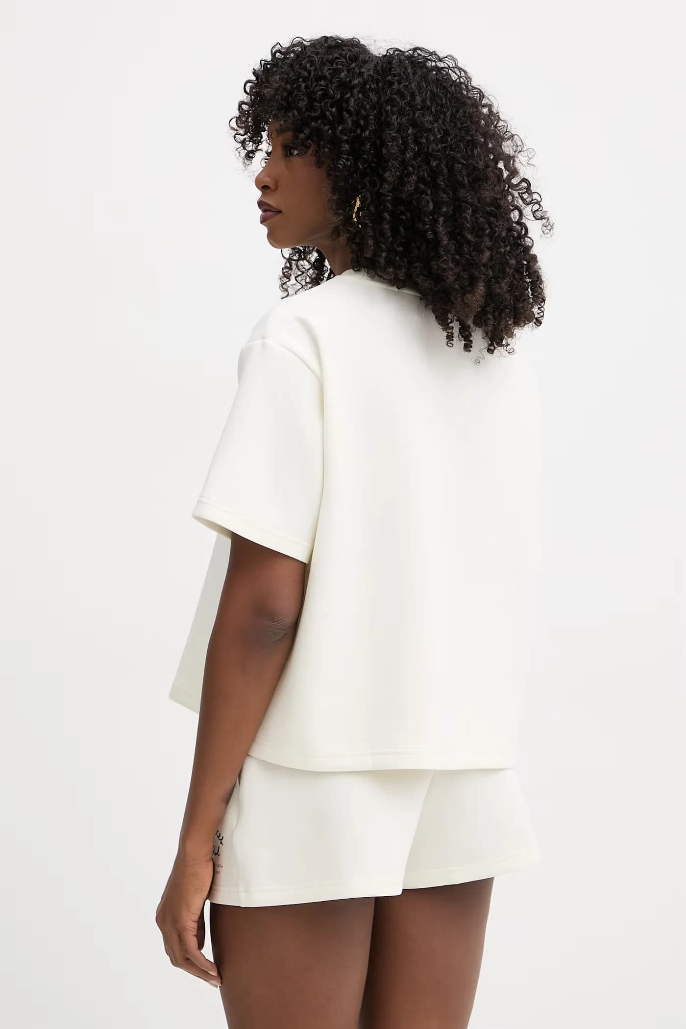 Базовая женская футболка с модалом - фото 3