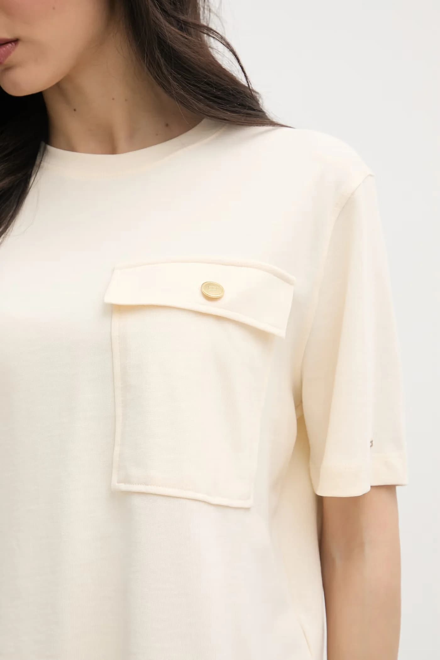 Женская хлопковая футболка бежевая для женщин - фото 5