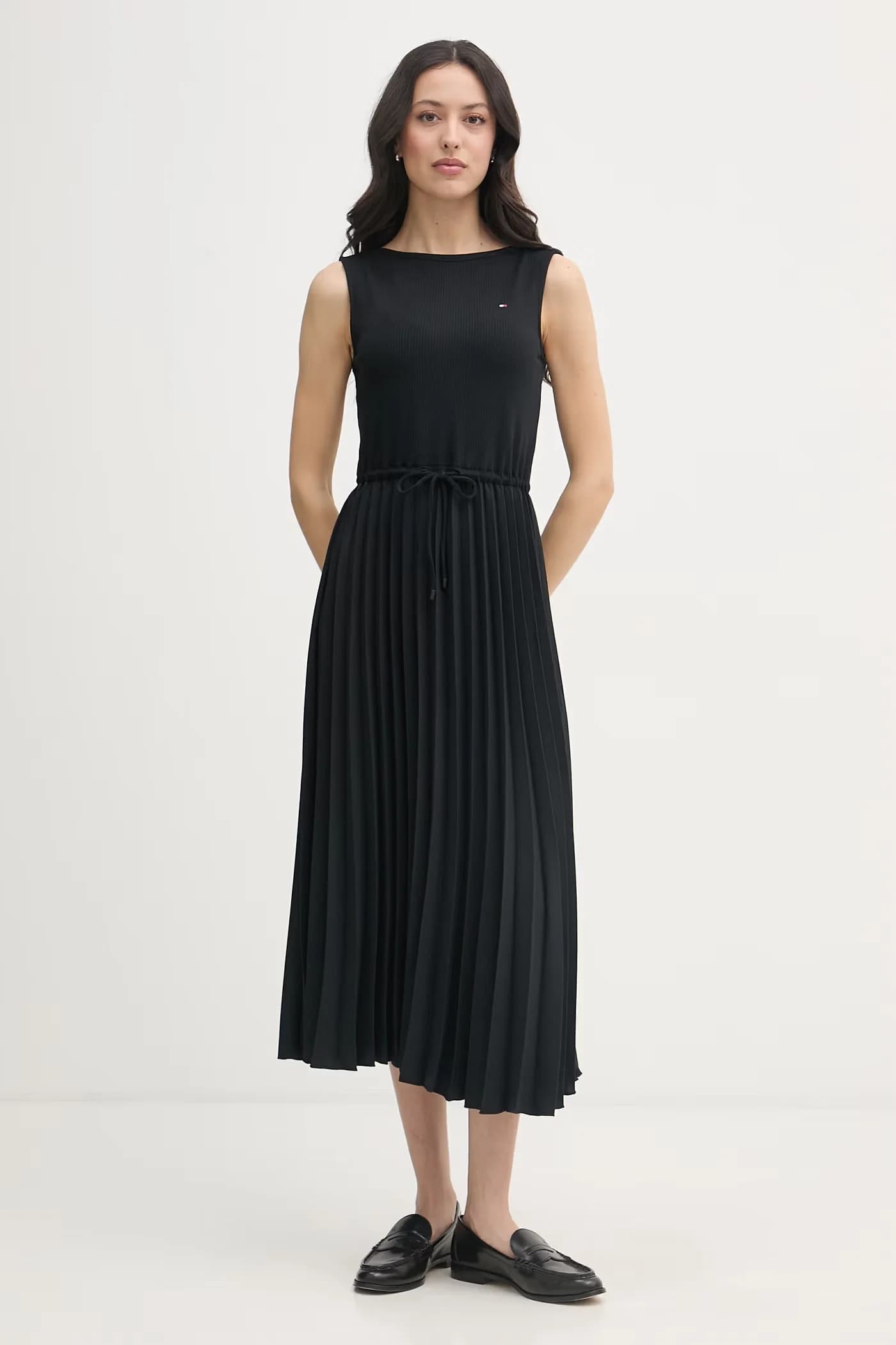 Платье черное для женщин