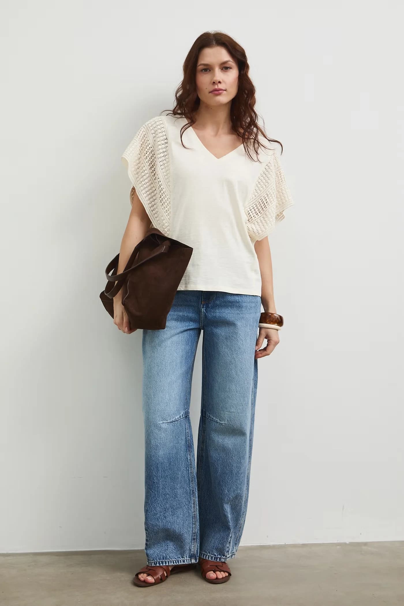 Двусторонняя хлопковая футболка бежевая для женщин - фото 2