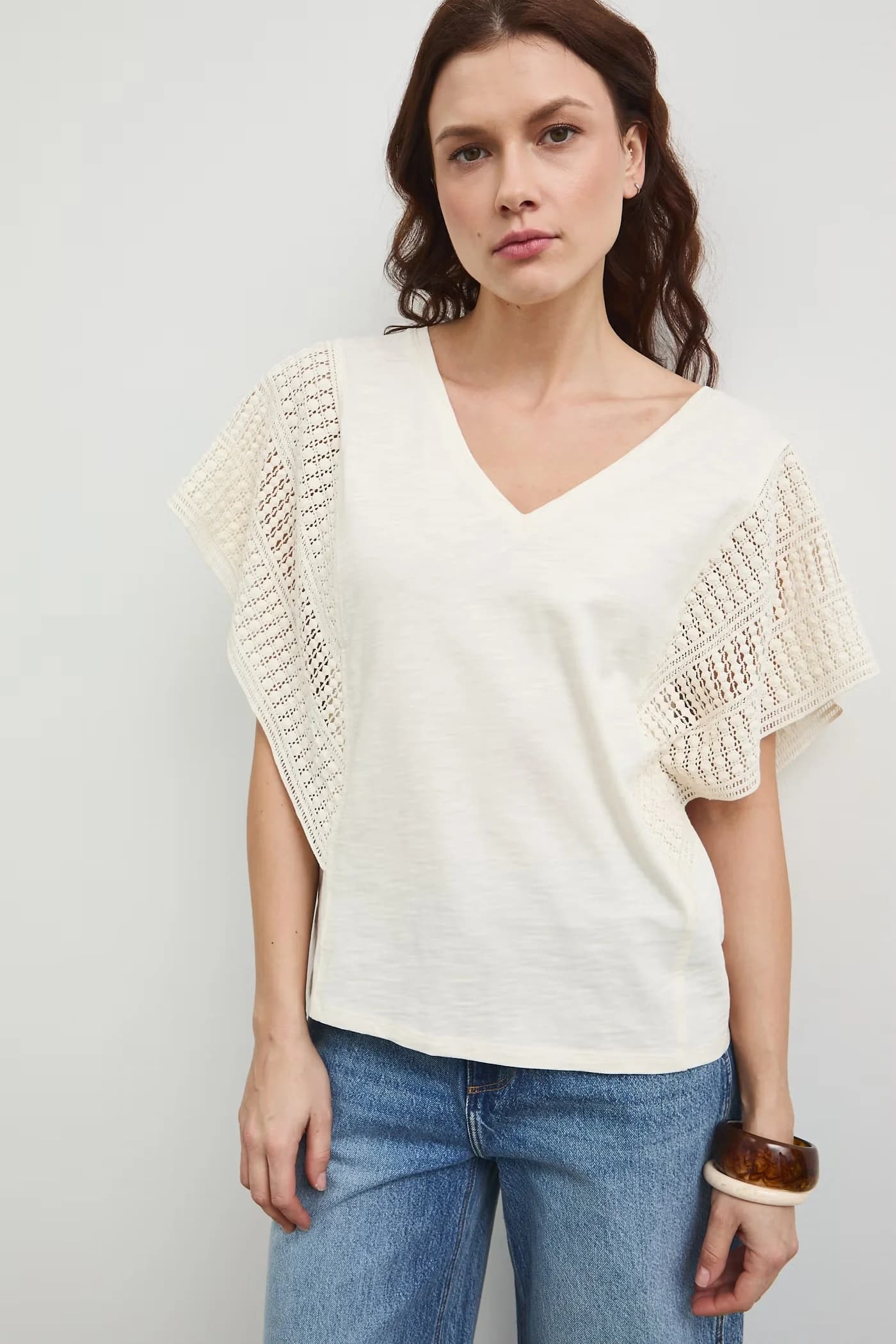 Двусторонняя хлопковая футболка бежевая для женщин - фото 3