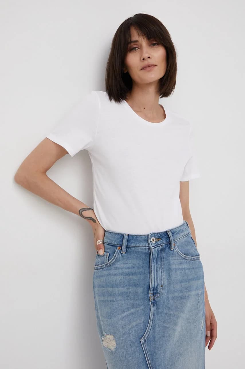 Хлопковая футболка белая для женщин