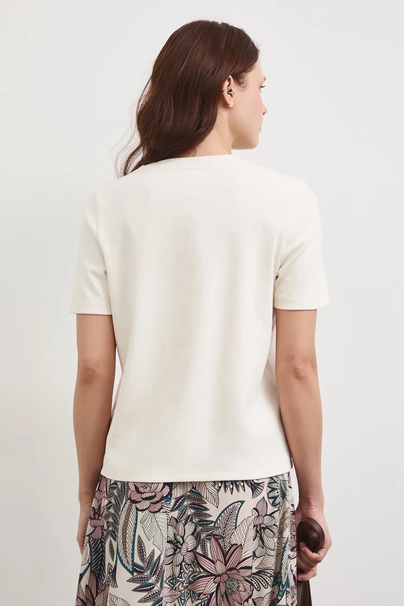 футболка бежевая для женщин - фото 3