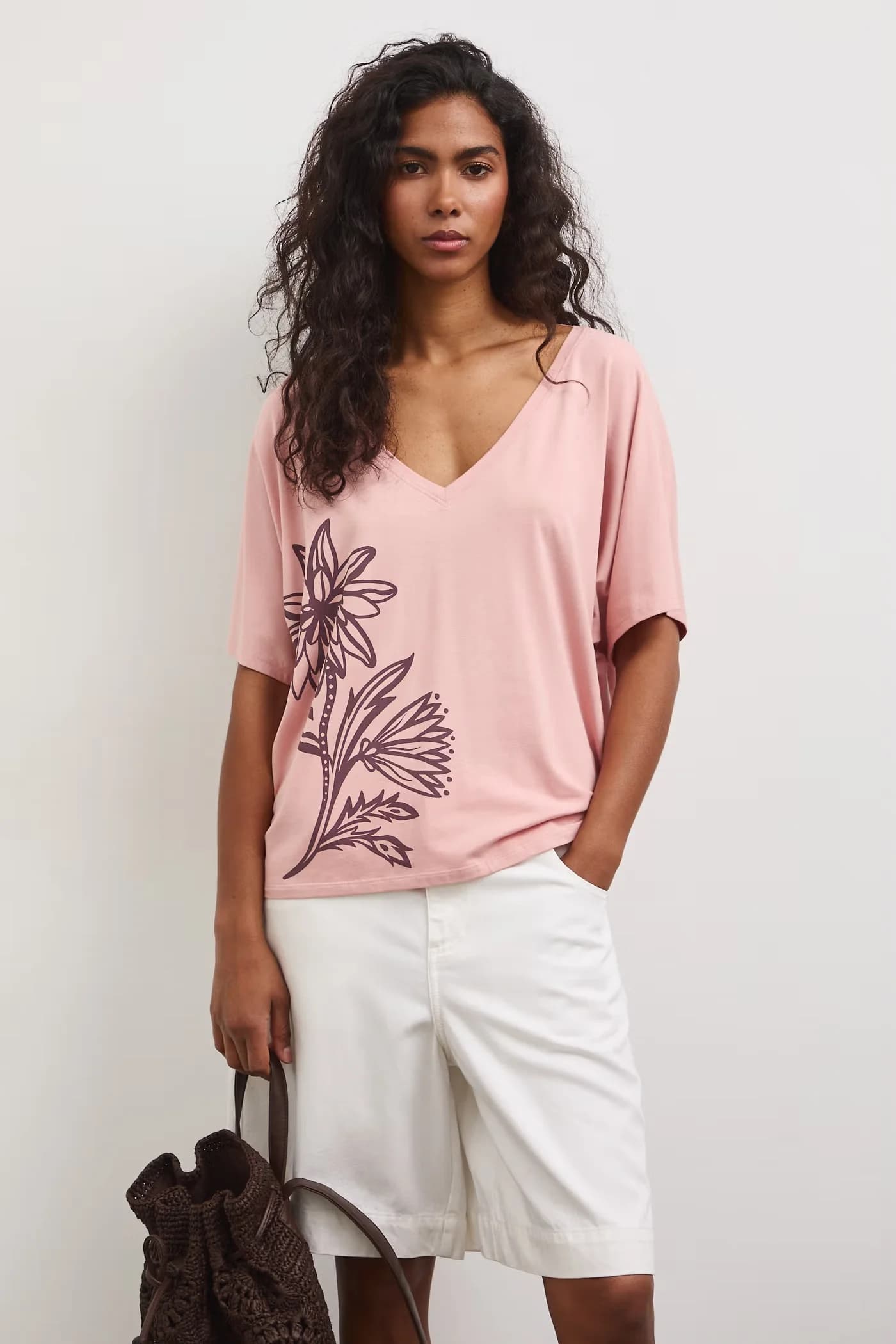 футболка розовая для женщин