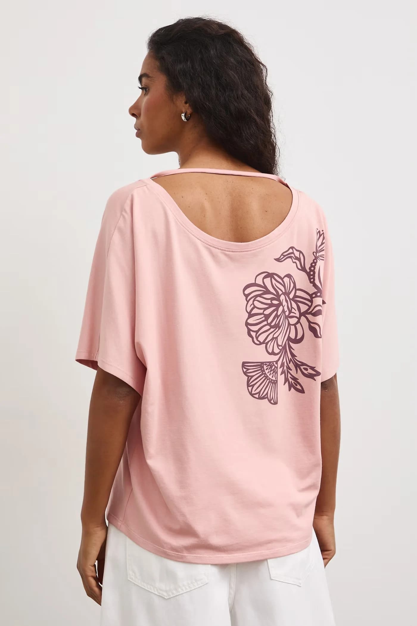 футболка розовая для женщин - фото 3