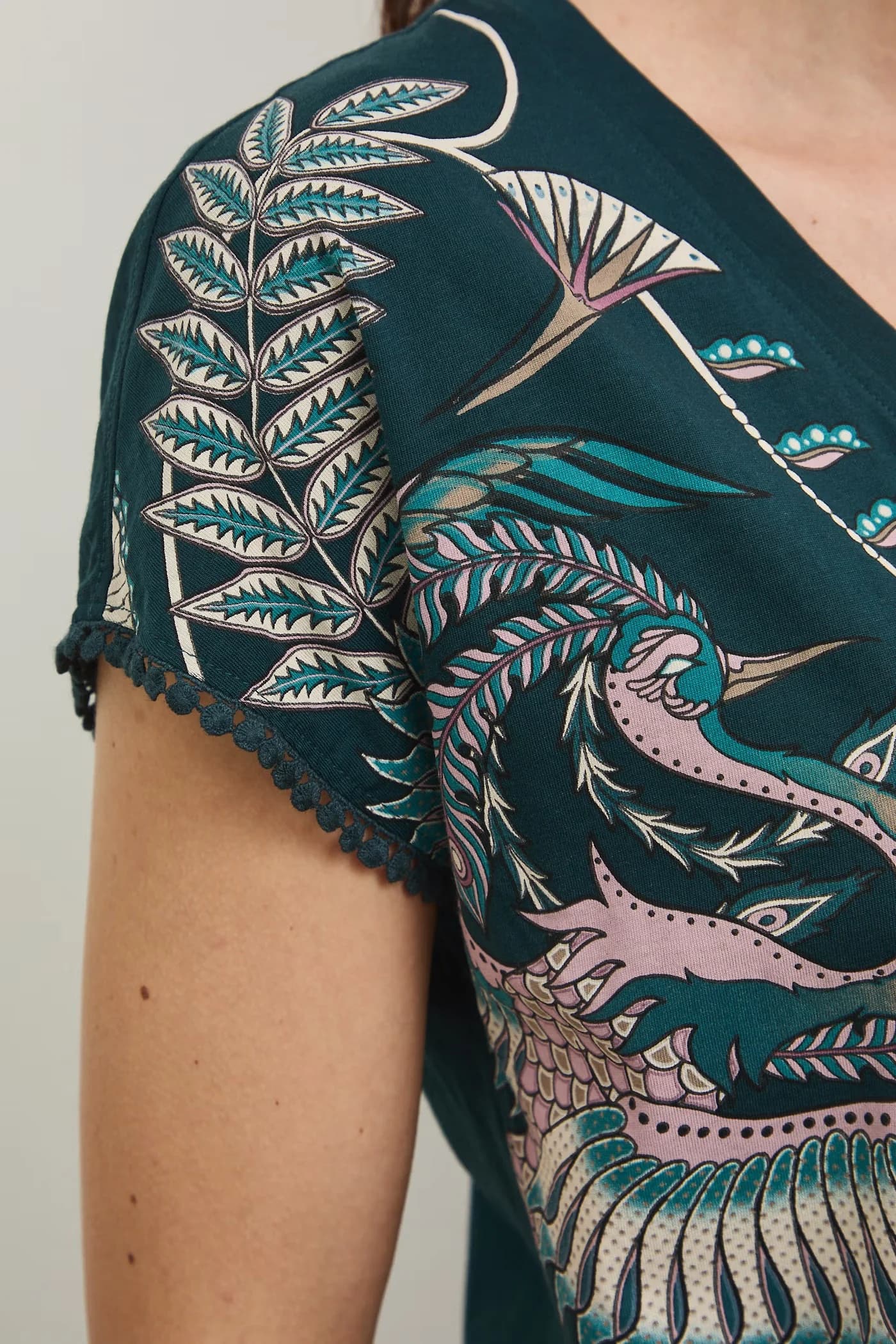 Хлопковая футболка зеленая для женщин - фото 5