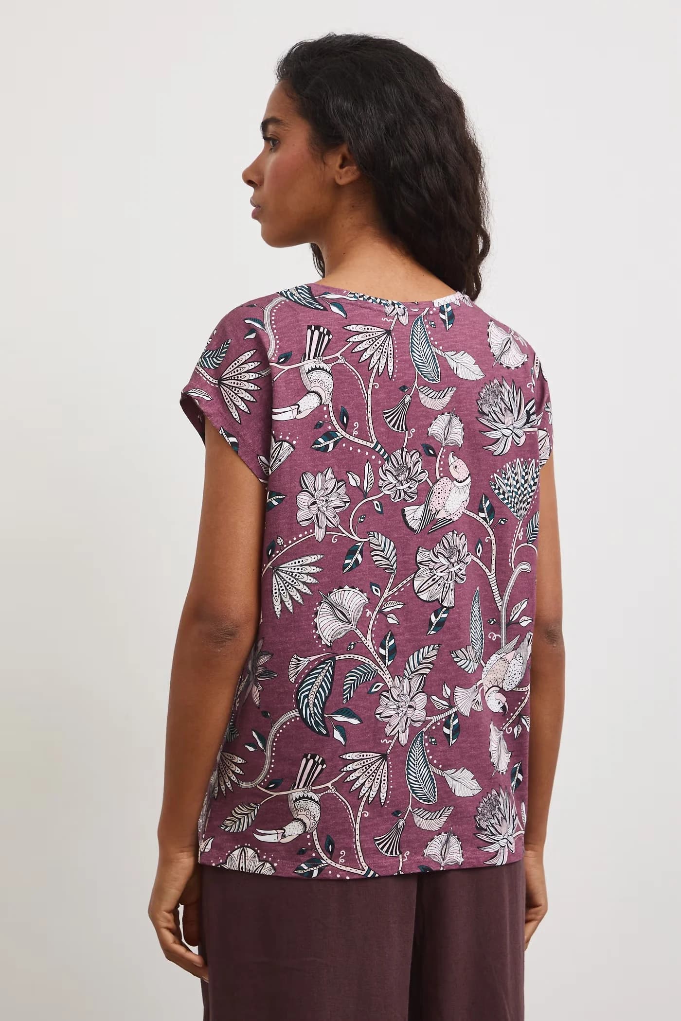 Хлопковая футболка бордовая для женщин - фото 3