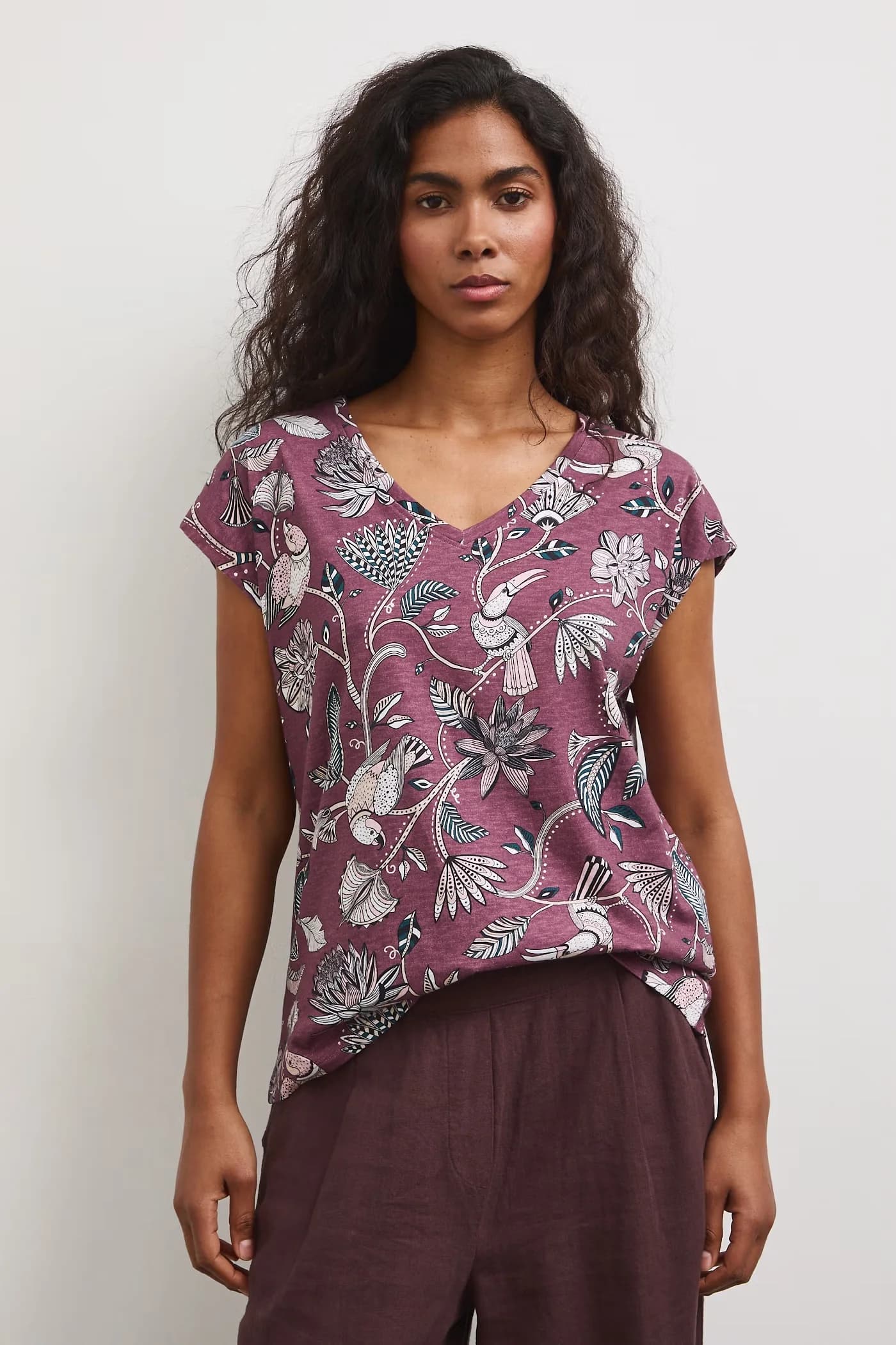 Хлопковая футболка бордовая для женщин - фото 4