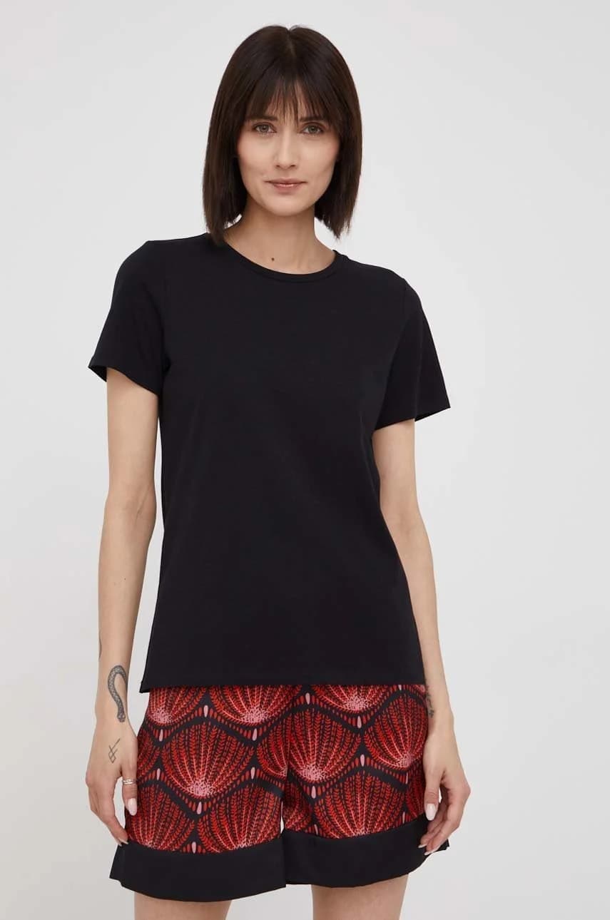 Хлопковая футболка черная для женщин