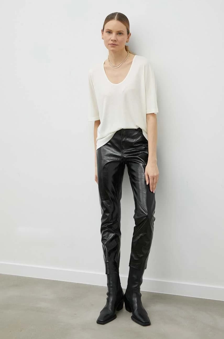 футболка бежевая для женщин - фото 2