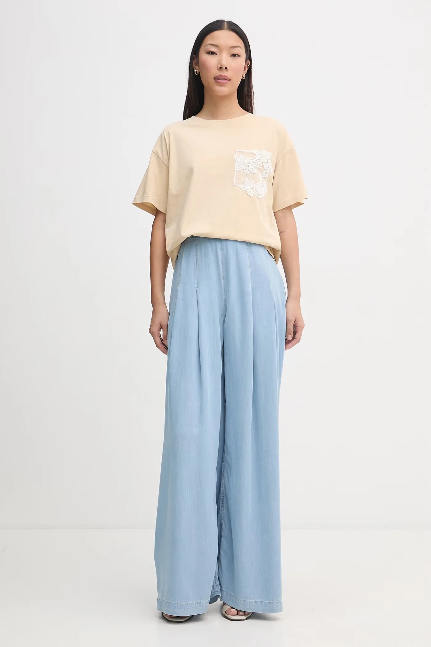 Базовая женская хлопковая футболка - фото 2