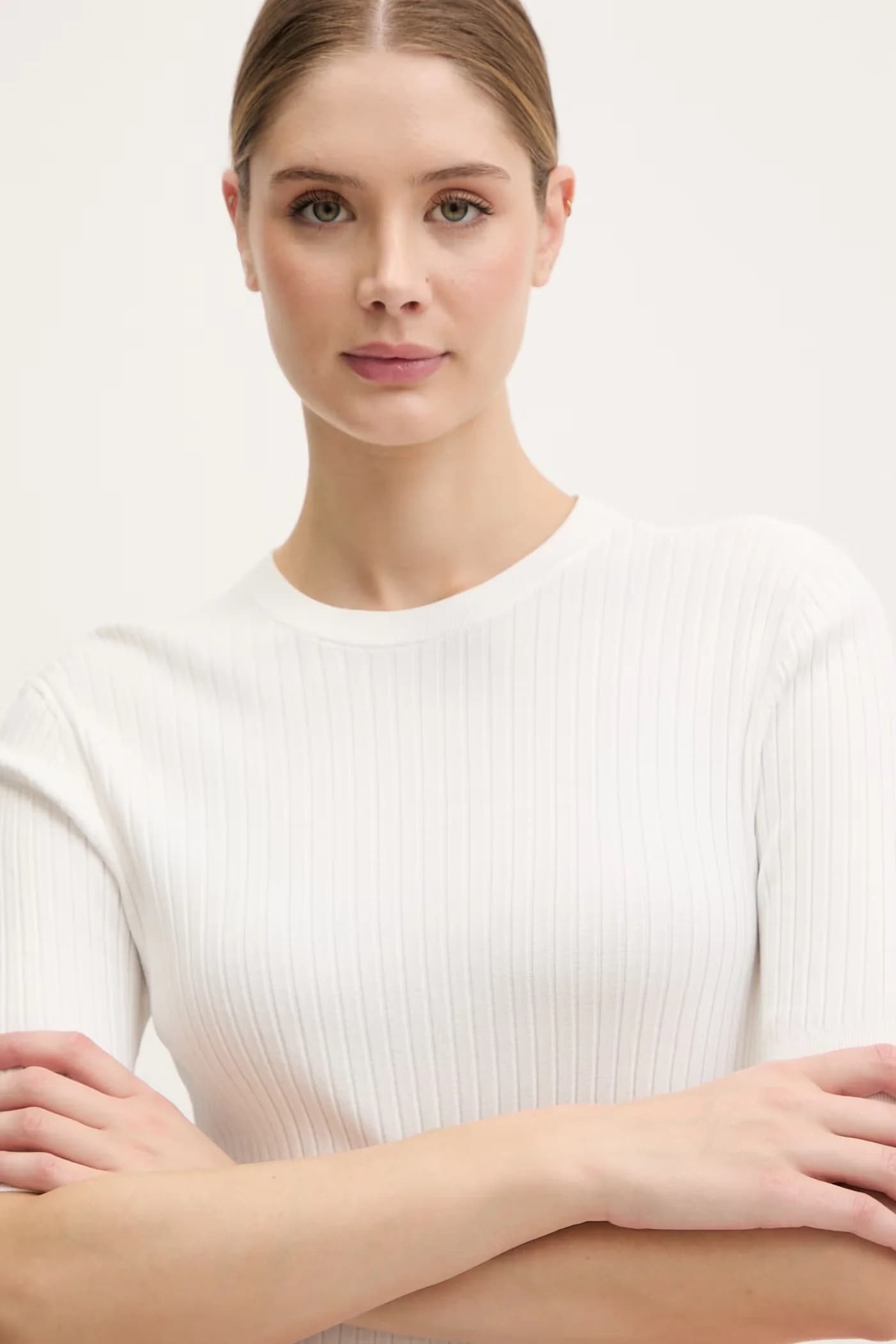 Базовая женская футболка с вискозой JADOU - фото 4