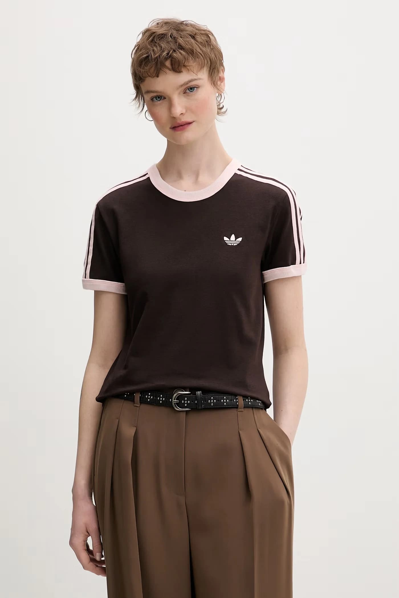 Женская хлопковая футболка с эластаном