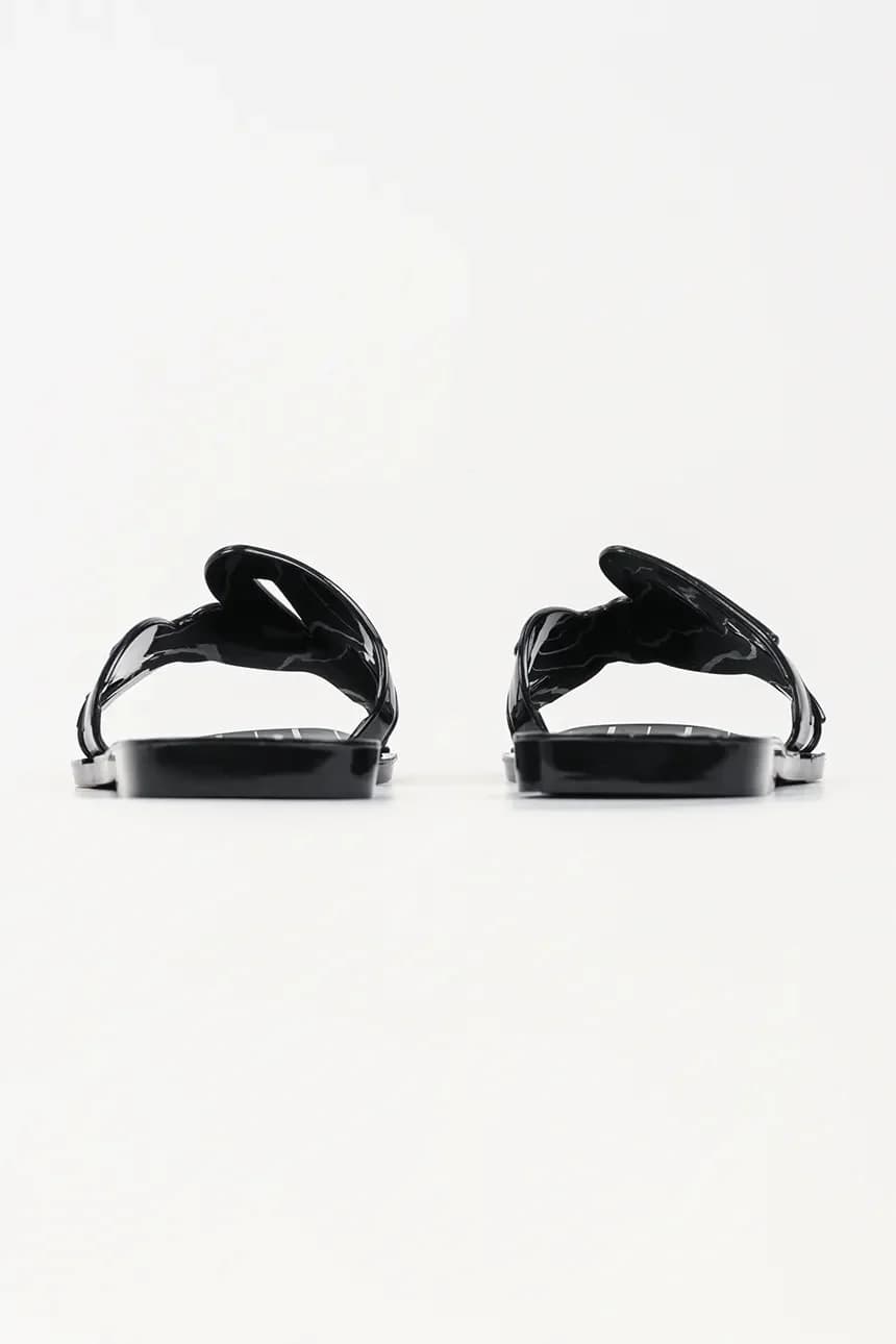 Желейные женские шлепанцы на плоской подошве - фото 3