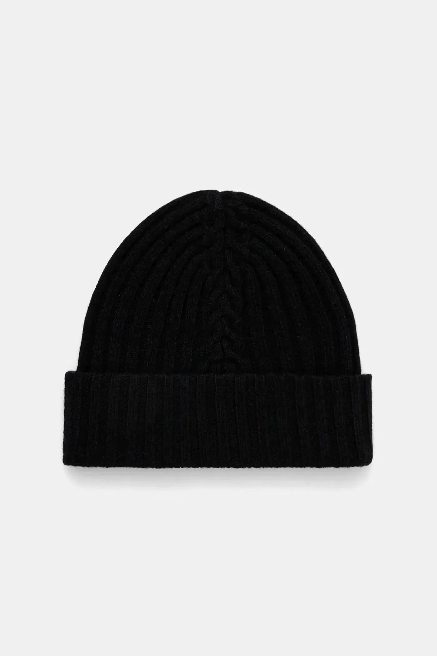 Шапка из смесовой шерсти