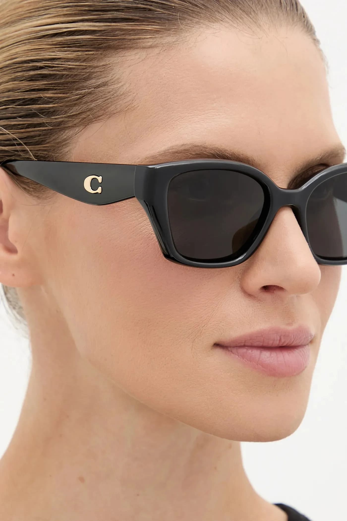 Солнцезащитные очки - фото 8